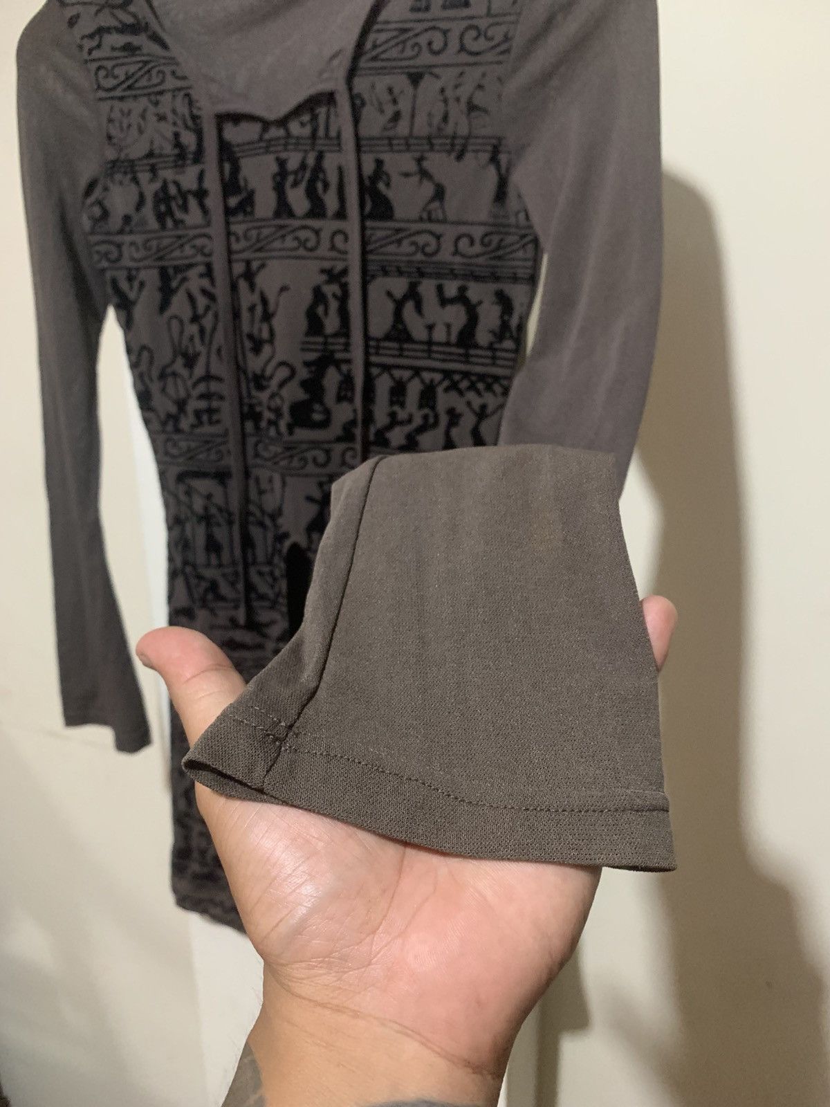 Maison Margiela Japanese Egypt Aztec Graphic Long Sleeve Tee Shirt Size M / US 6-8 / IT 42-44 - 3 Thumbnail