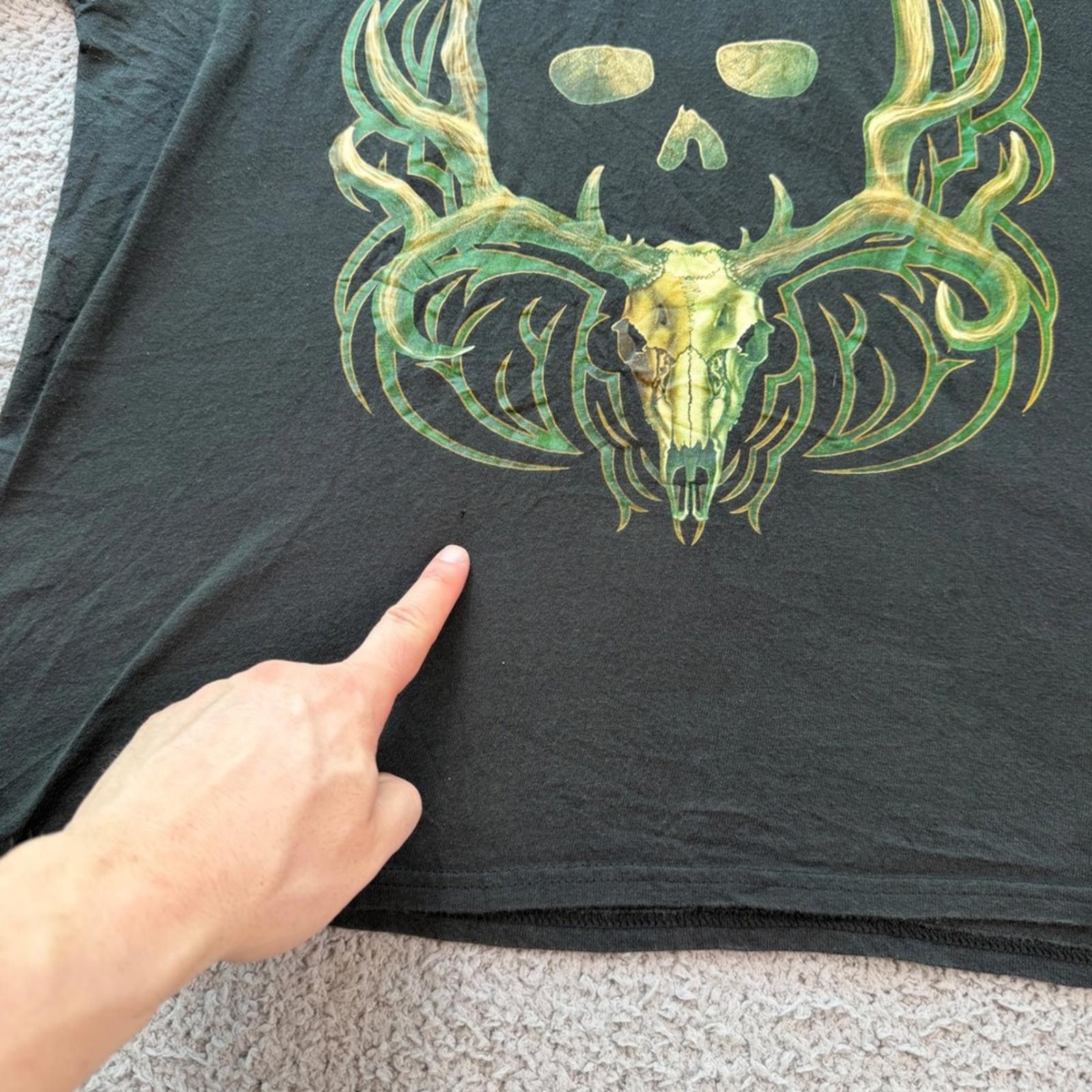 Other Bone Collector Mens XL Graphic T-Shirt Green Deer Skull Size US XL / EU 56 / 4 - 5 Thumbnail