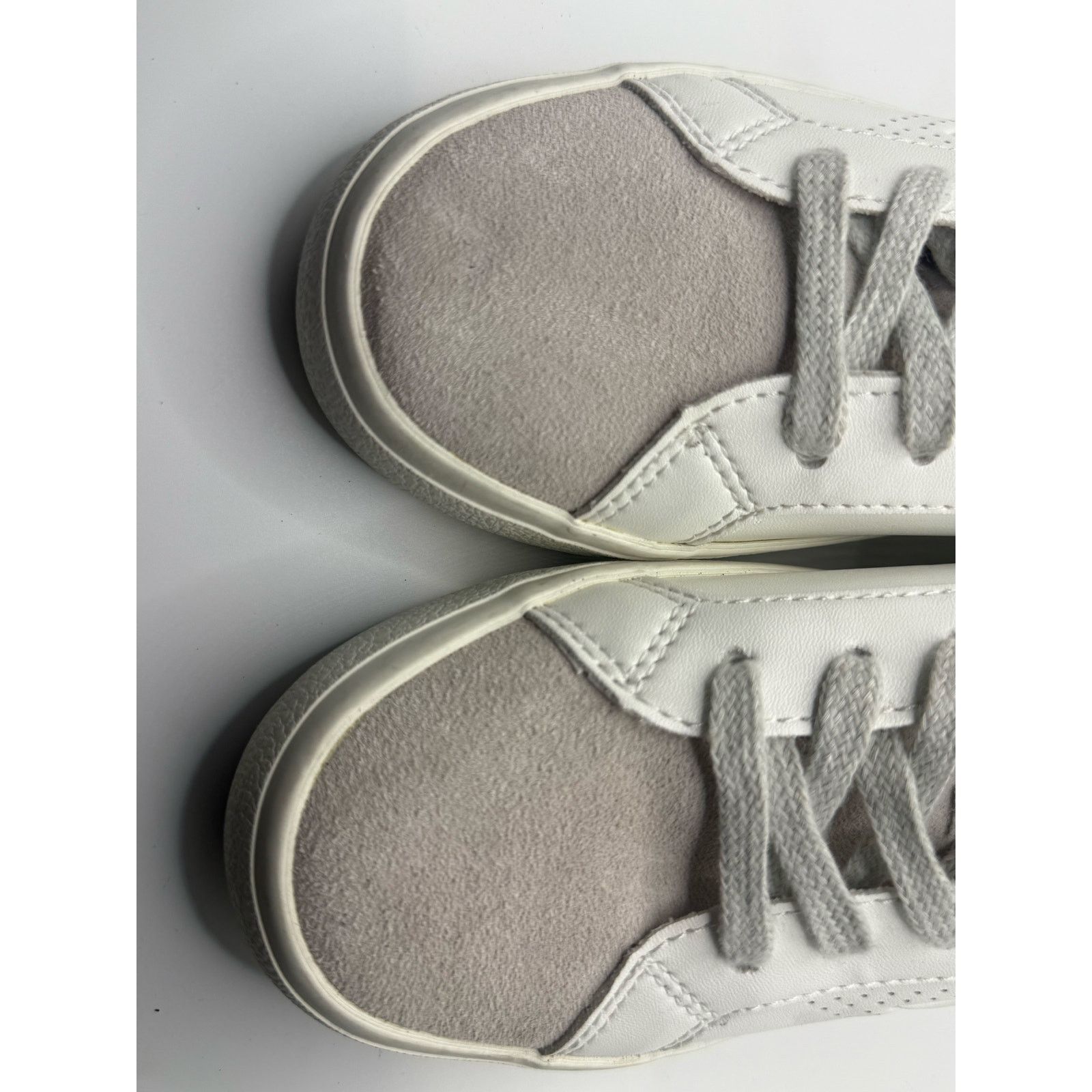 Vintage Havana Women’s Vintage Havana sneakers Golden Goose style Size 5.5 Size US 5.5 / IT 35.5 - 9 Thumbnail