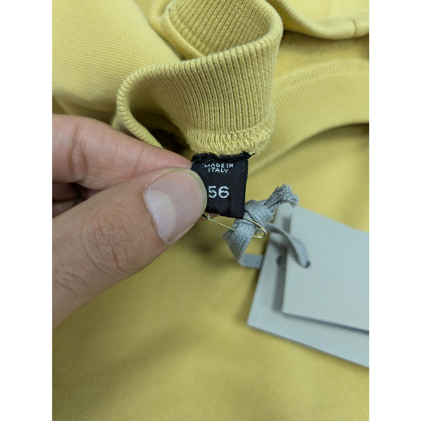 Tom Ford o1rshd1 Crewneck Sweater in Mustard Yellow Size US XL / EU 56 / 4 - 13 Thumbnail
