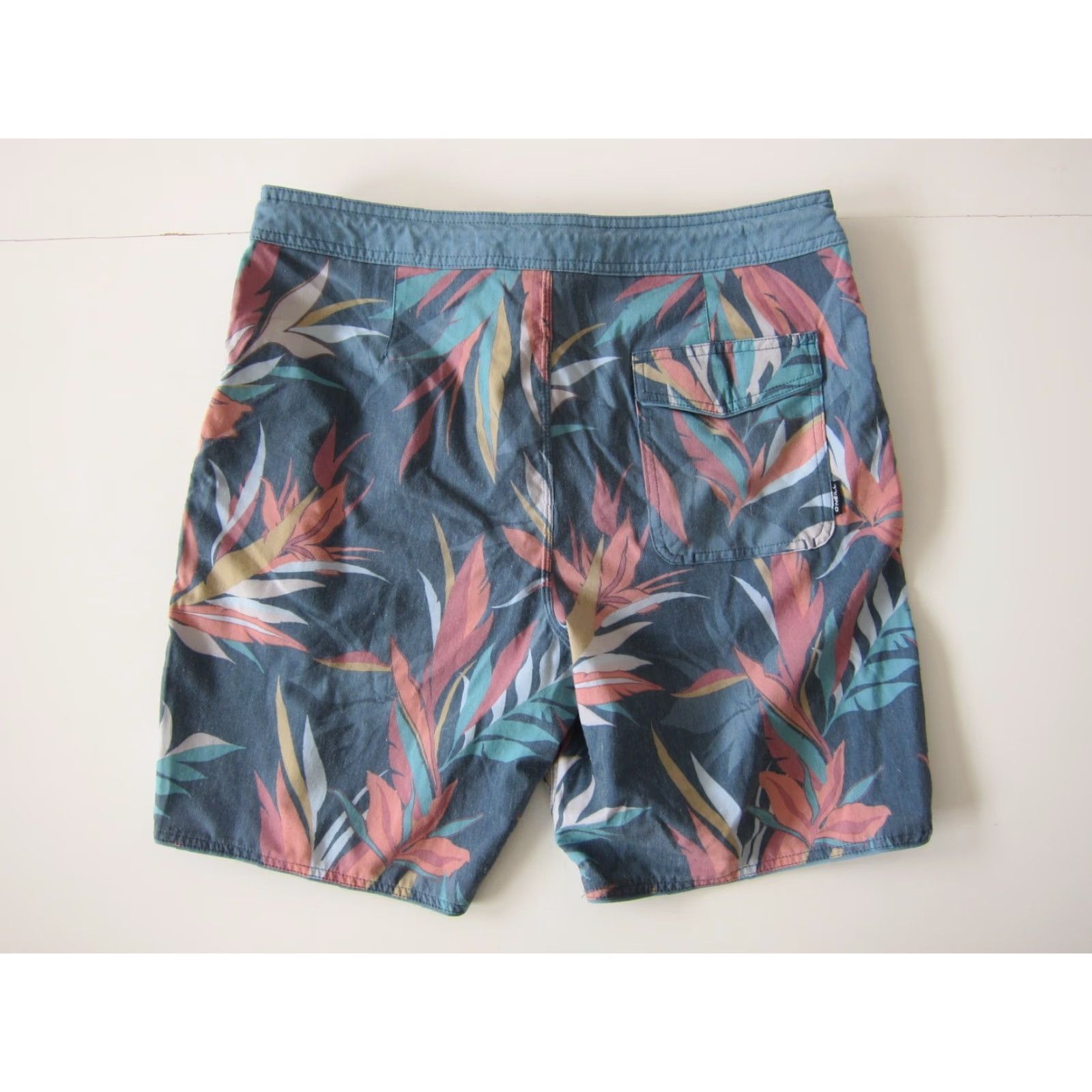 O'Neill O'NEILL Cruzers Blue Pink Floral Swim Surf Beach Cargo Board Shorts Men 34 Size US 34 / EU 50 - 2 Thumbnail