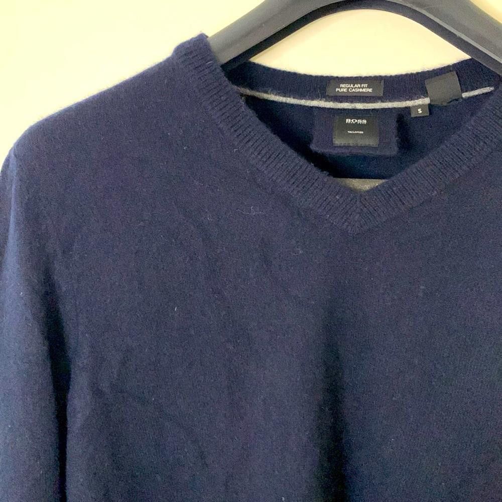 Hugo Boss BOSS - Reg Fit VN Cashmere sweater - Small - 100% Cashmere Size US S / EU 44-46 / 1 - 1 Thumbnail