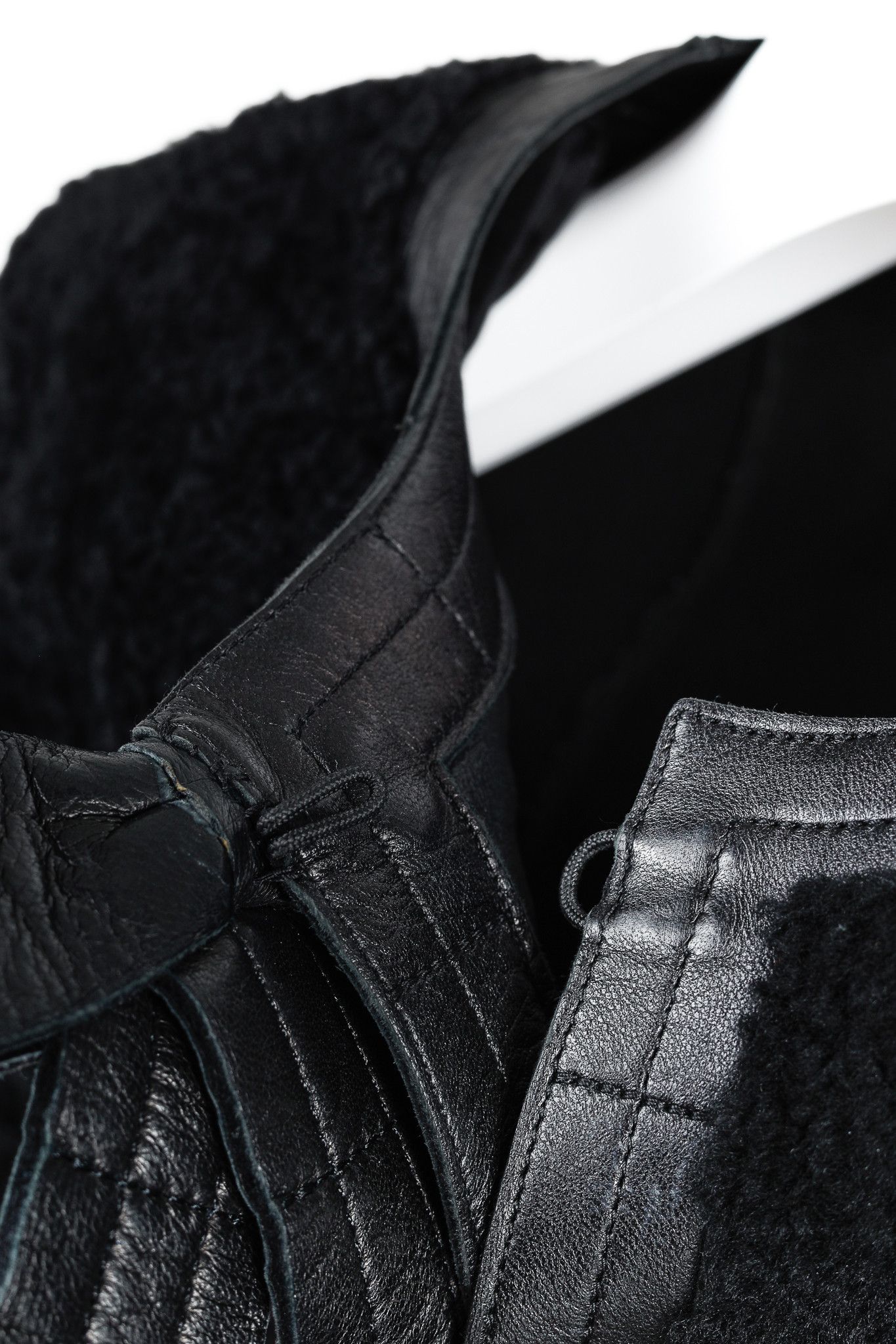 Chanel Chanel 03A Black Curly Lambskin & Leather Cropped Bow Jacket Size XXS / US 00 / IT 34 - 9 Thumbnail
