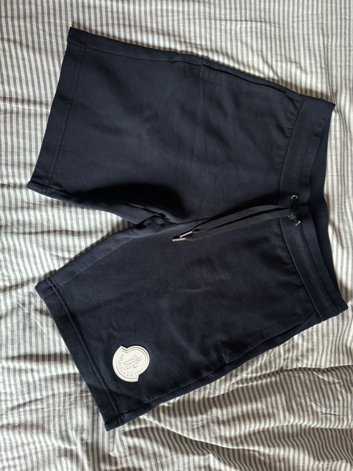 Moncler Moncler logo patch shorts Size US 29 - 1 Thumbnail