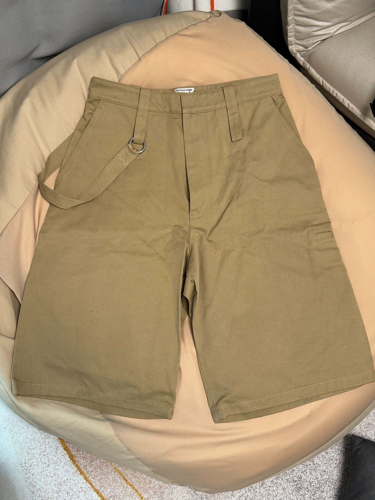 Bottega Veneta Bottega Veneta Men's Twill Utility Short Brown IT46 Belted Size US 30 / EU 46 - 1 Thumbnail