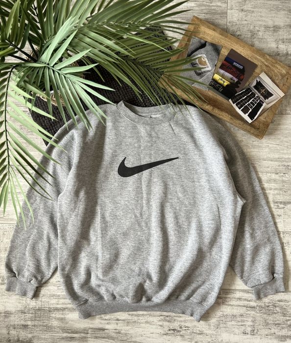 Nike boxy online sweatshirt