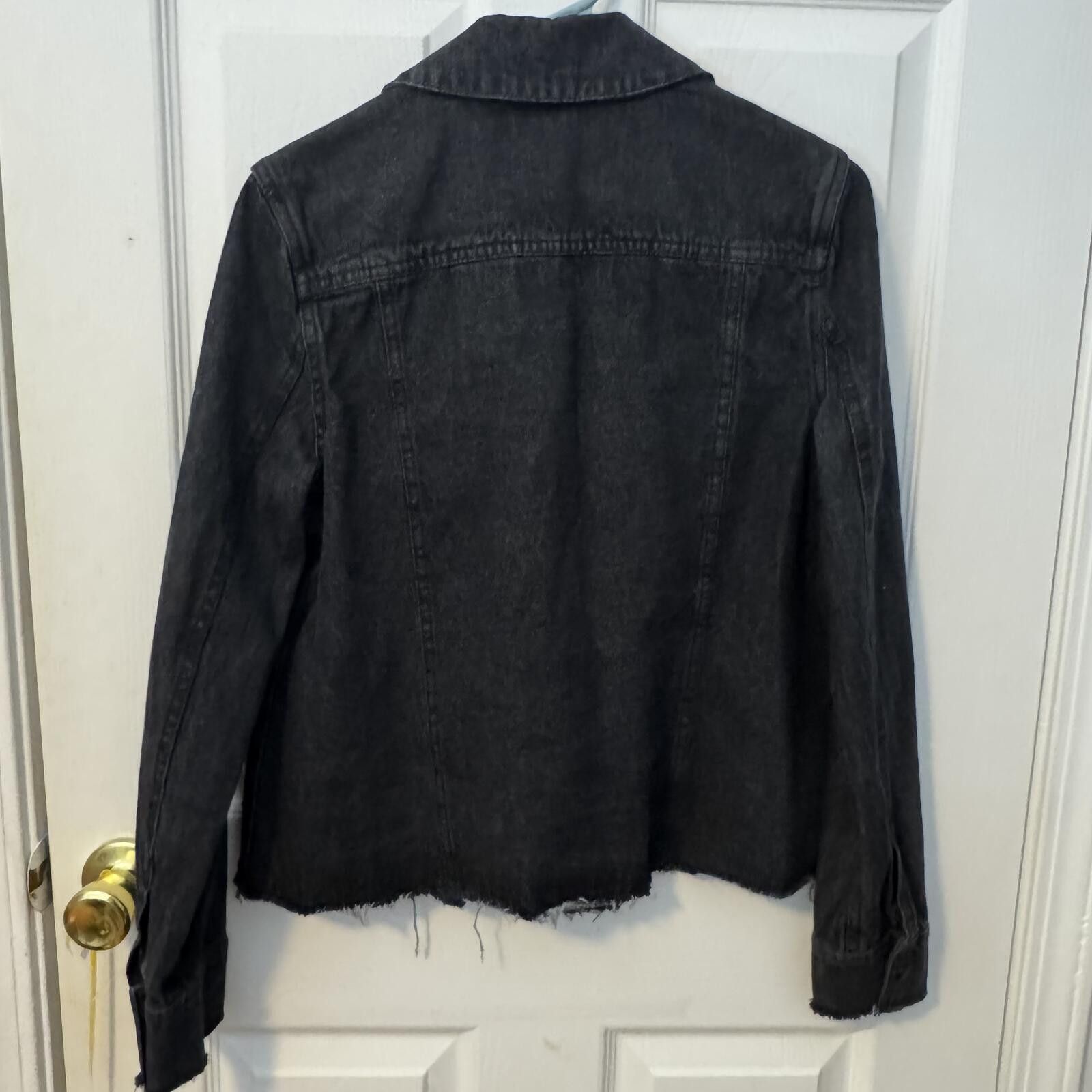 Mossimo Miami Black Denim Jacket with Embroidered Floral Design Size M / US 6-8 / IT 42-44 - 6 Thumbnail
