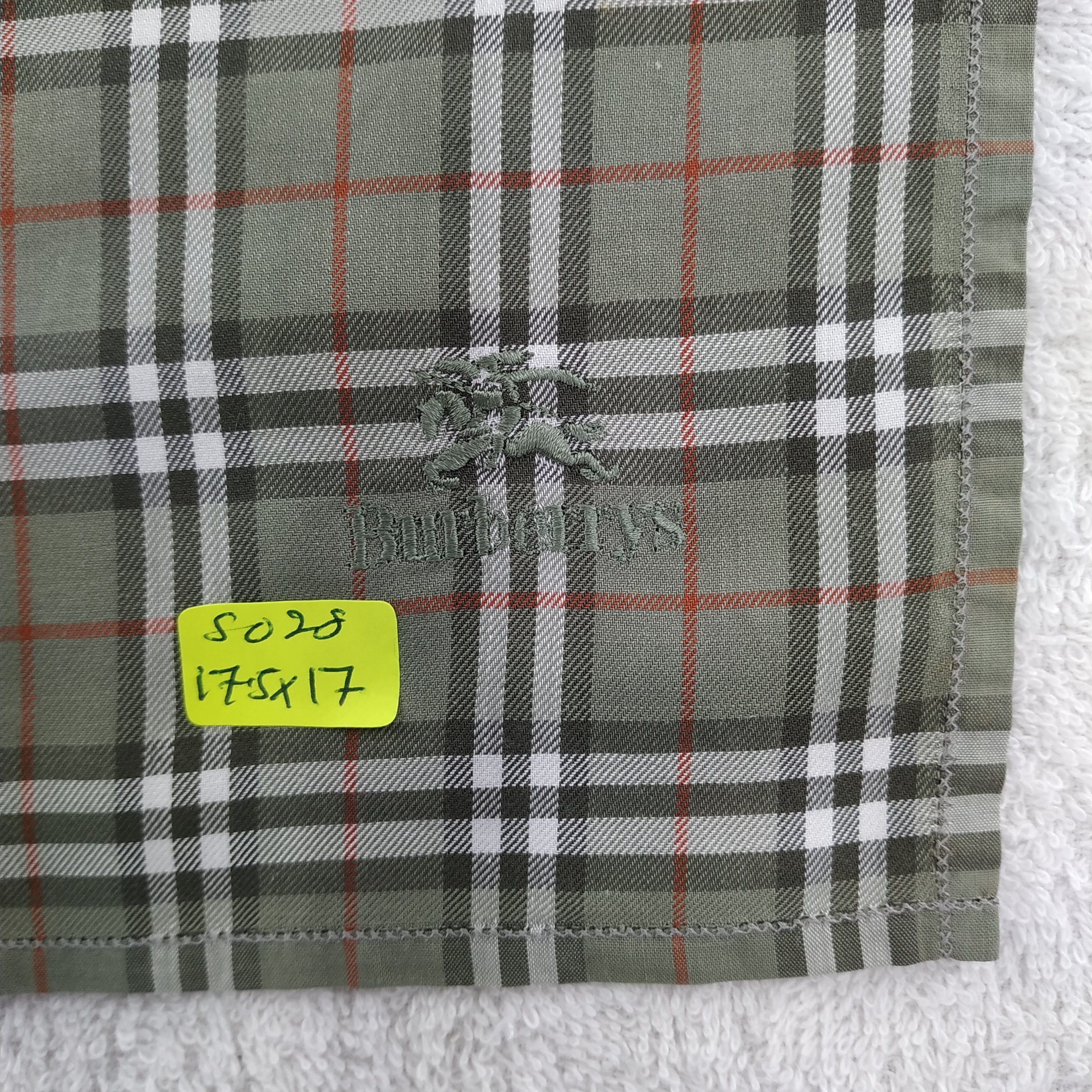 Burberry × Vintage Burberry Bandana / Handkerchief / Neckerchief - S028 Size ONE SIZE - 5 Thumbnail
