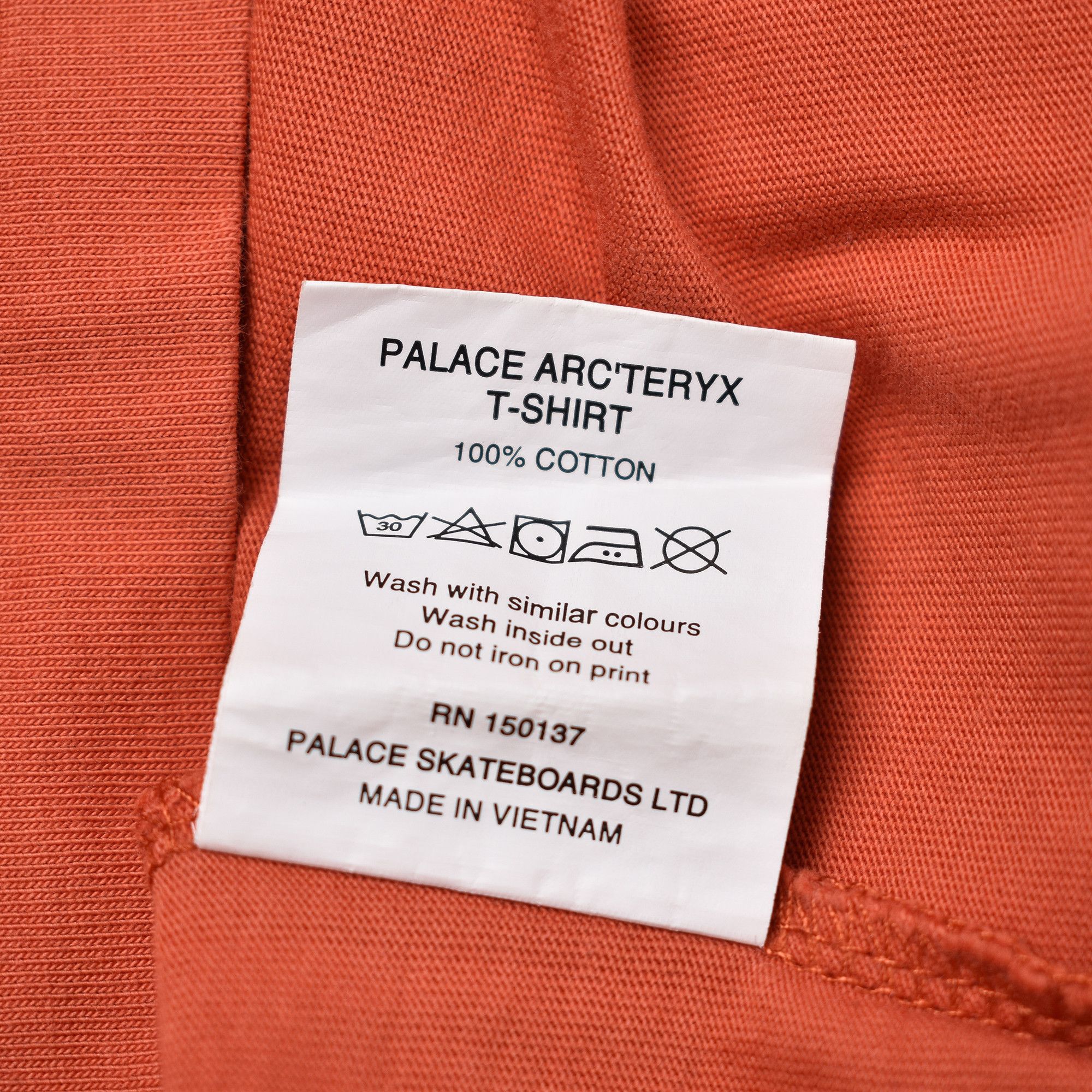 Arc'teryx × Palace *RARE* ARC'TERYX x PALACE ORANGE T-SHIRT LIKE NEW Size US S / EU 44-46 / 1 - 7 Thumbnail