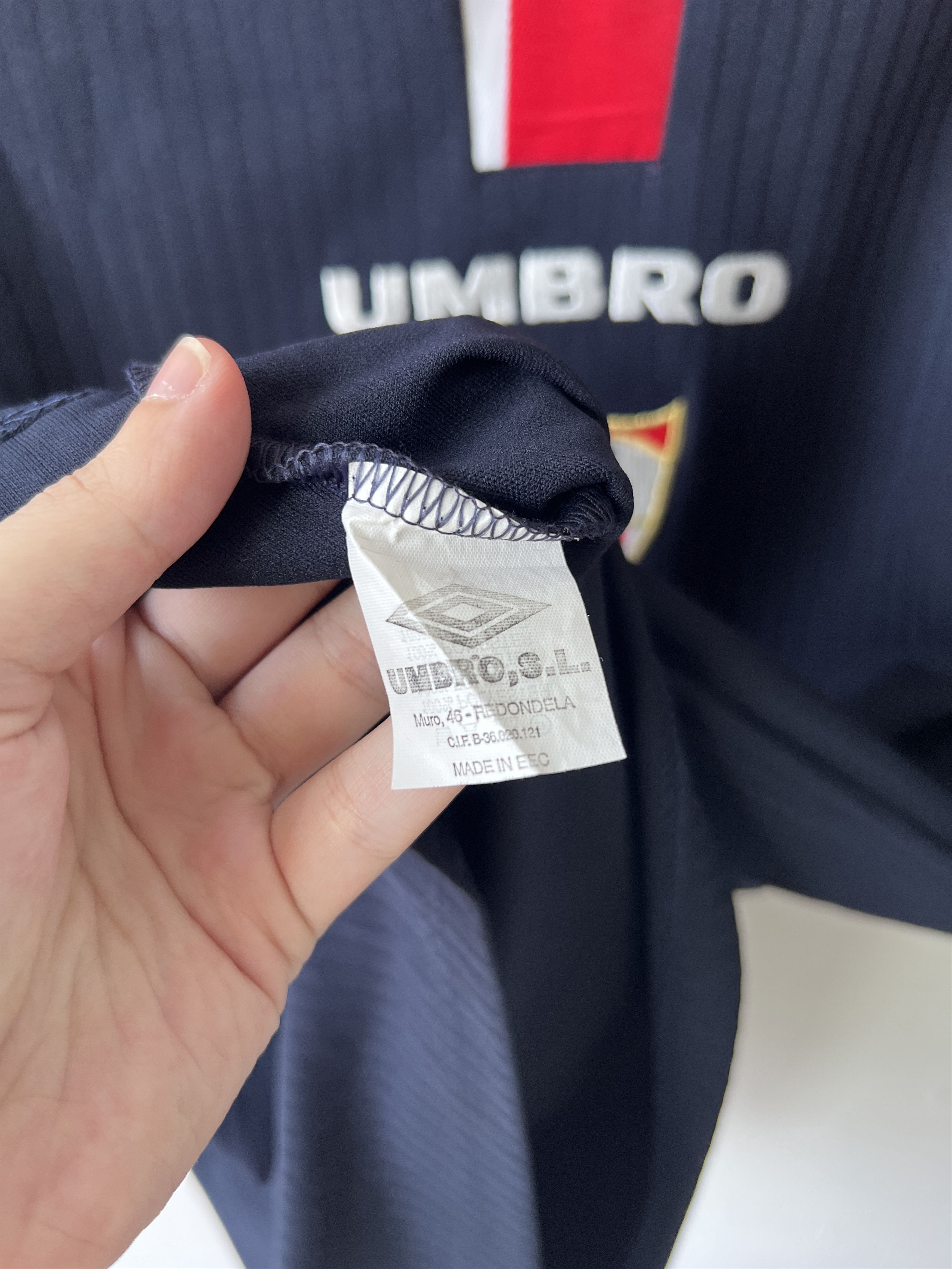Umbro (M) Sevilla 1998-99 Third Kit Size US M / EU 48-50 / 2 - 4 Thumbnail