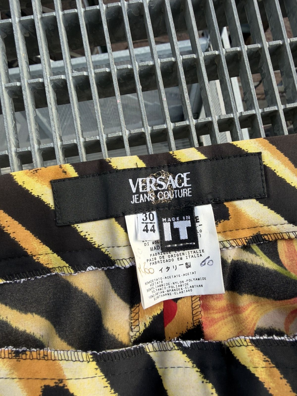 Versace Jeans Couture Vintage 00s Versace Jeans Couture Floral Pants Size 27" / US 4 / IT 40 - 4 Thumbnail