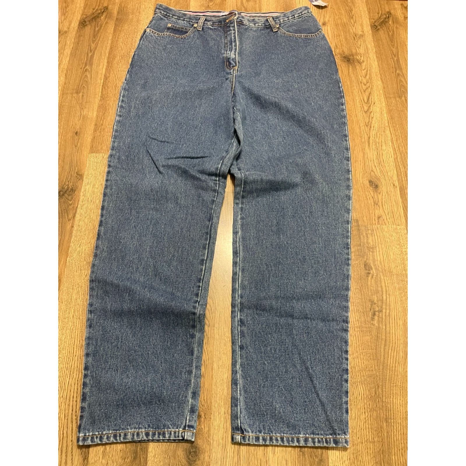 Vintage Bushwacker Jeans, Women's Size 16, Blue, Denim, Straight Leg, New with tags, Regular, 30.5 Inseam, 34 W, Fall Spring Summer, Women, Jeans Size 38" / US 16 / IT 52 - 2 Thumbnail