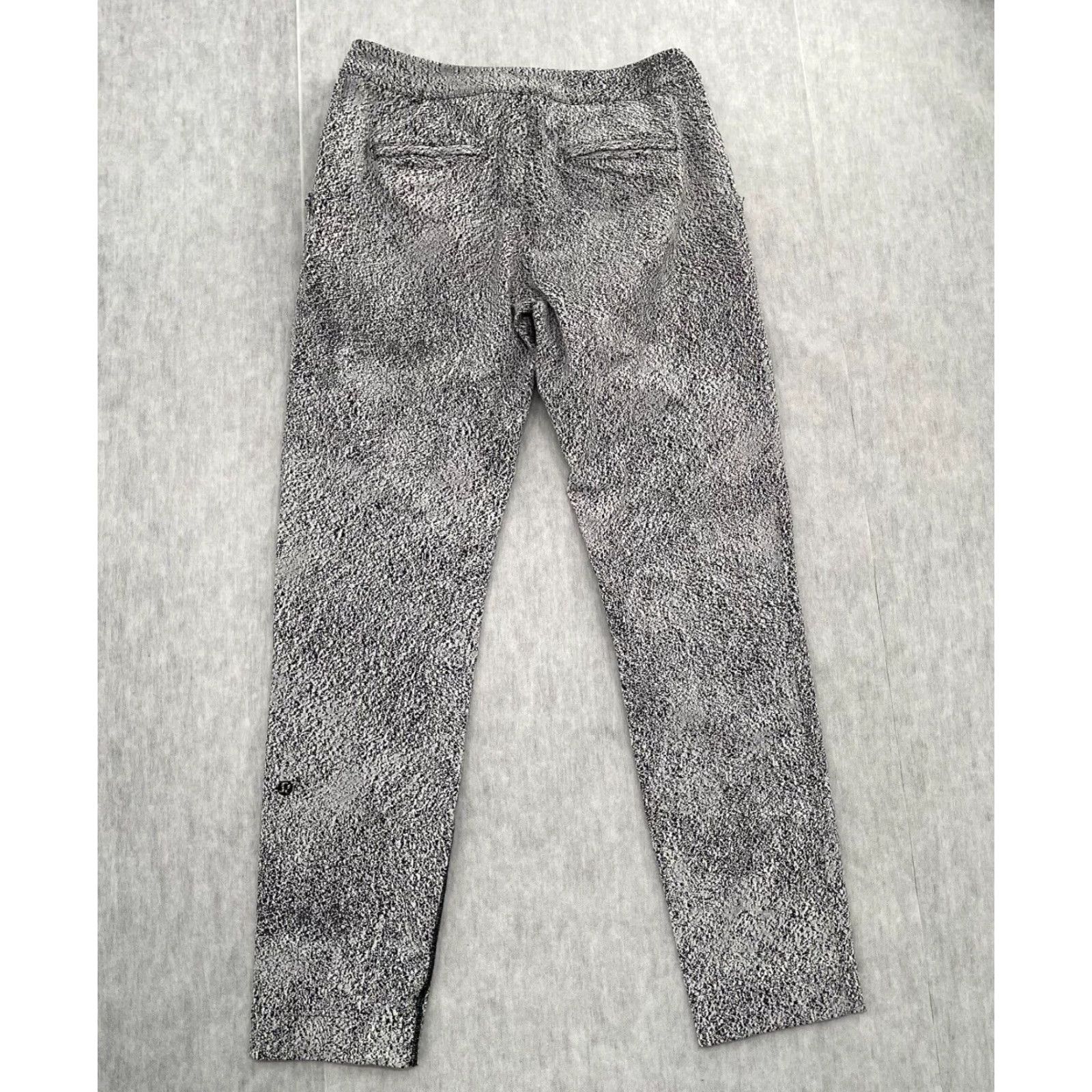 Lululemon VINTAGE Lululemon Joggers Womens Size 4 Gray Activewear Casual Running Pockets Ladies Size 27" / US 4 / IT 40 - 2 Thumbnail