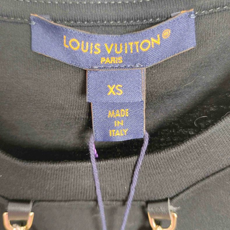 Louis Vuitton Louis Vuitton Black Love Heart Print Chain Short Sleeve Size US XS / EU 42 / 0 - 5 Thumbnail