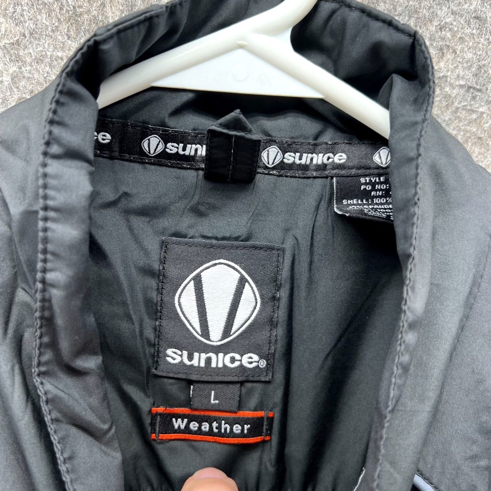Vintage VINTAGE Sunice Jacket Mens L Black Men Windbreaker Weather Quarter Zip Lake Toxaway Golf Size US L / EU 52-54 / 3 - 7 Thumbnail