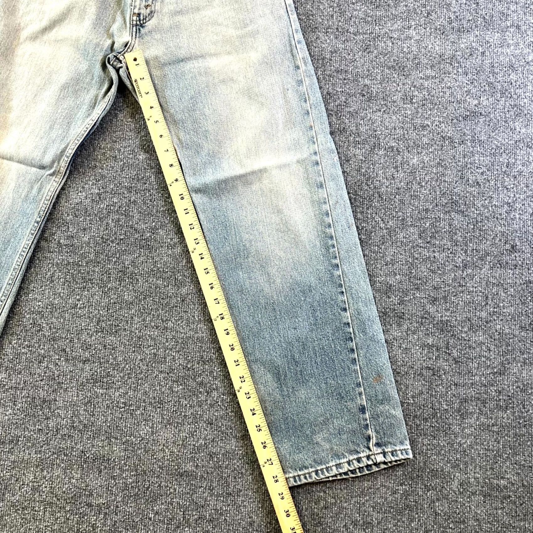 Levi's Levi's Jeans Women 30x30 Blue Denim Straight Leg Skater 5-Pocket Button Zip Regular denim Blue 30x30 Womens Jeans Size US 30 / EU 46 - 4 Thumbnail