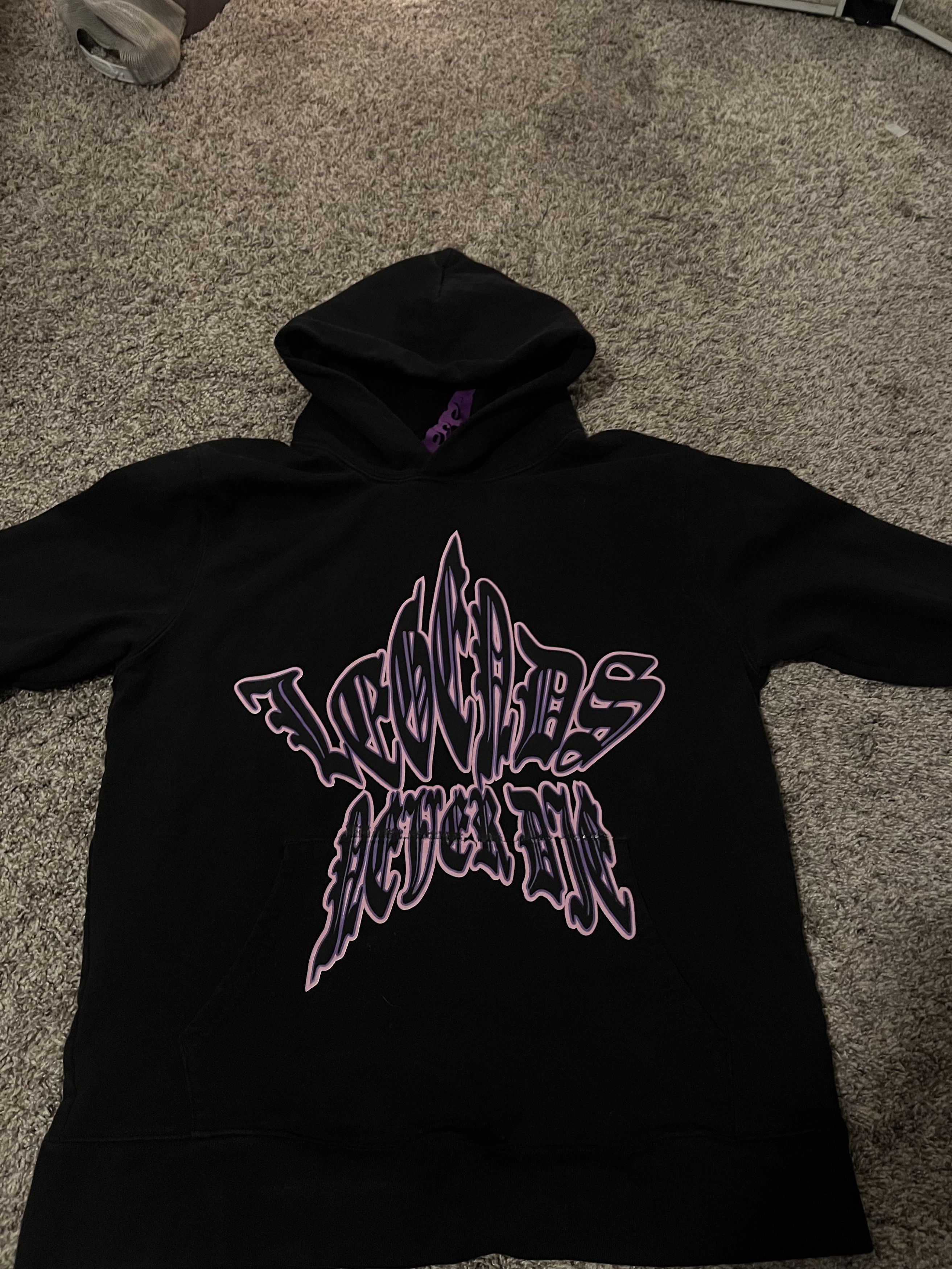 Vlone Legends Never Die VLONE Size US L / EU 52-54 / 3 - 1 Thumbnail