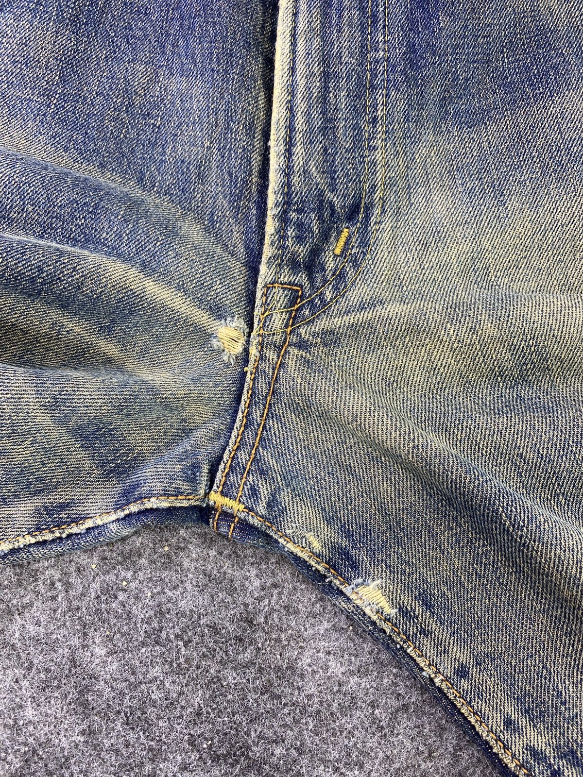 Edwin Edwin 505xx Redline Distressed Blue Wash Jeans- J868 Size US 33 - 16 Thumbnail