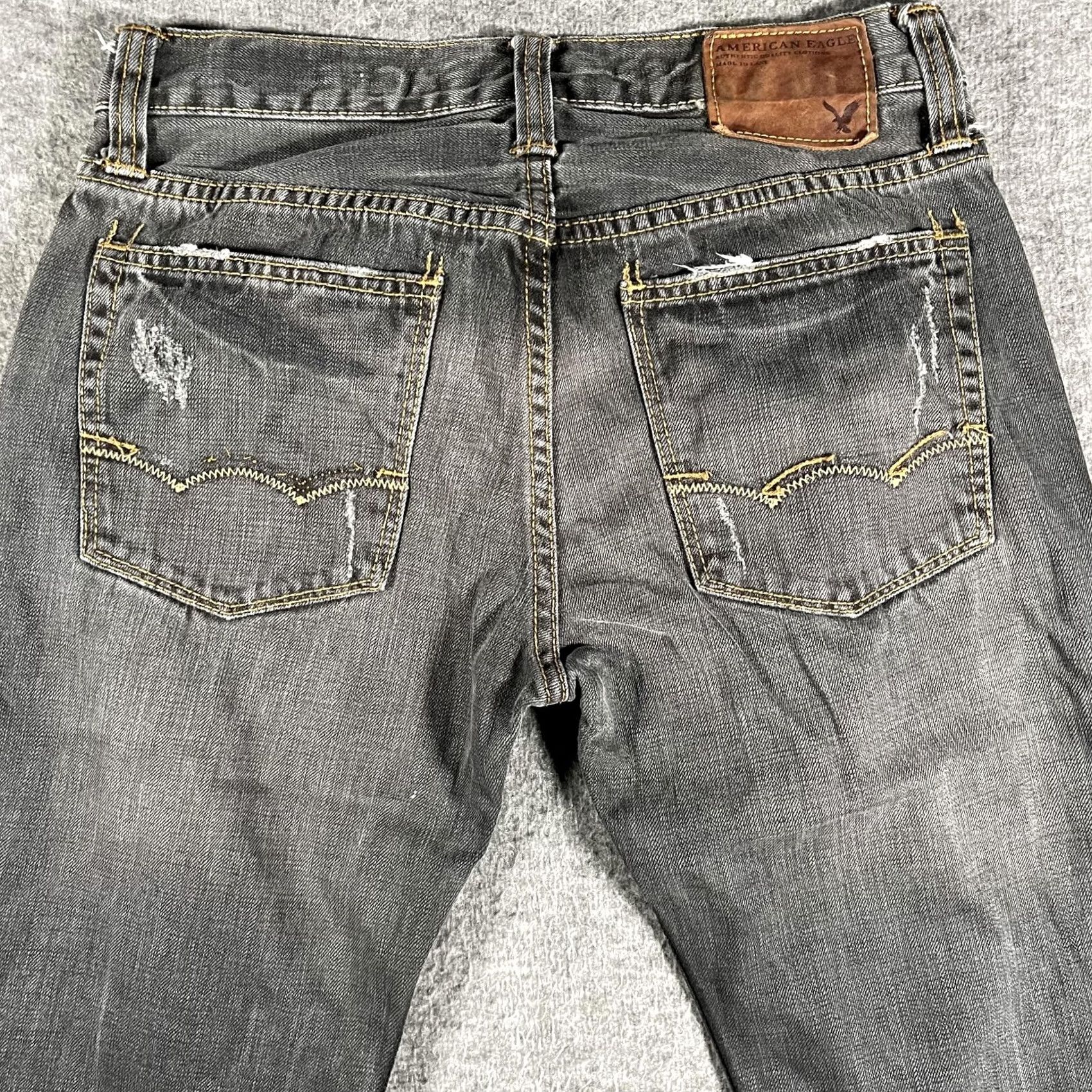 American Eagle Outfitters VINTAGE American Eagle Jeans Mens 32x30 Faded Black Straight Leg Distressed Button Fly Size US 32 / EU 48 - 4 Thumbnail