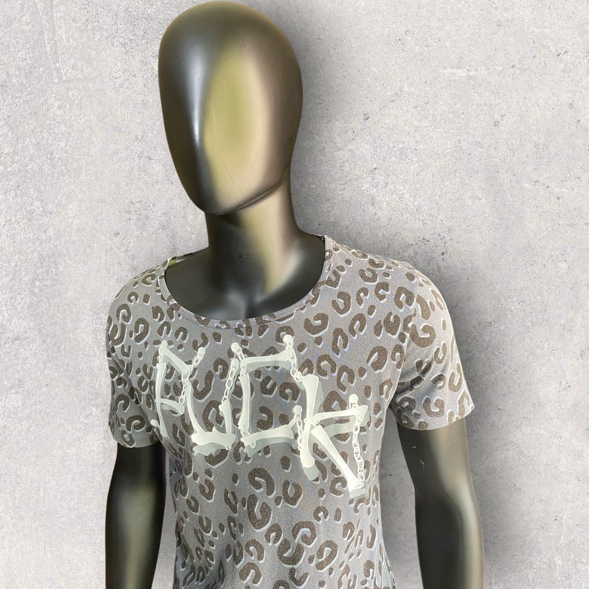 Vivienne Westwood Bone Tromp-lie “Fuck” Leopard Tee Size US S / EU 44-46 / 1 - 1 Thumbnail