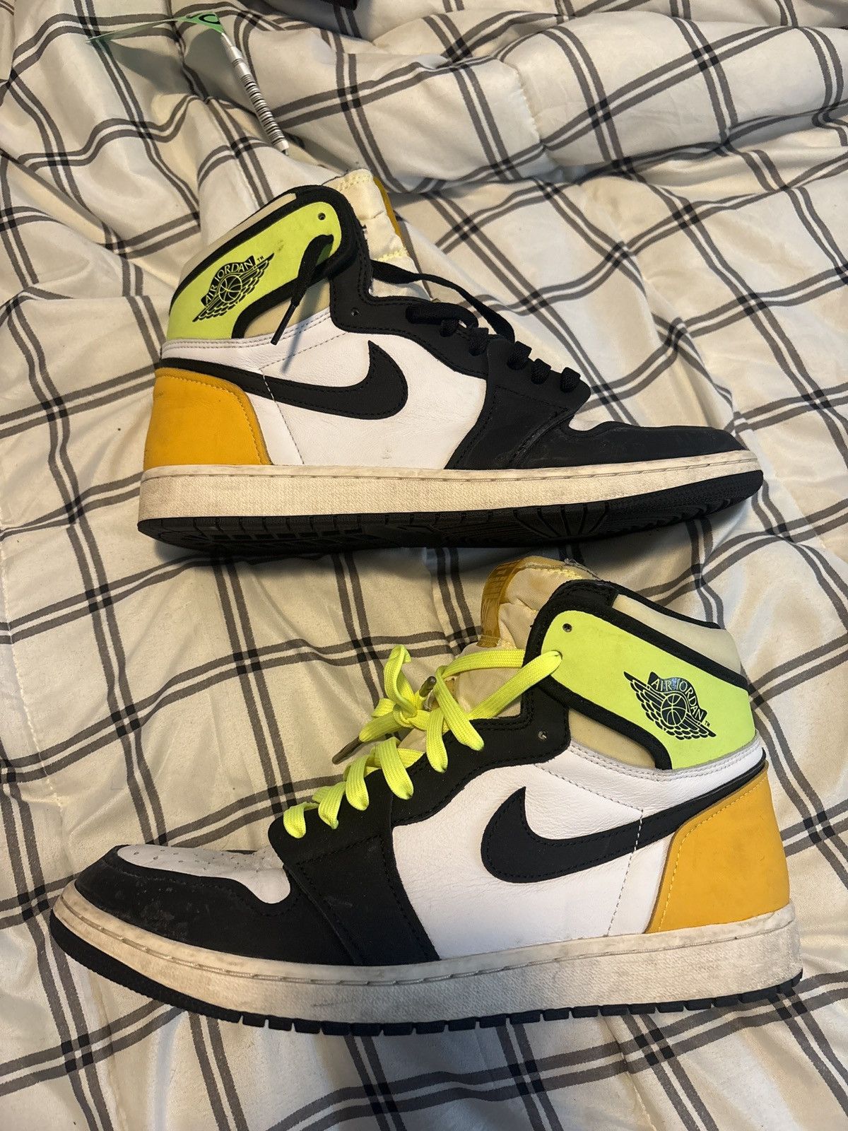 Nike Air Jordan 1 Retro High OG Size US 13 / EU 46 - 1 Thumbnail