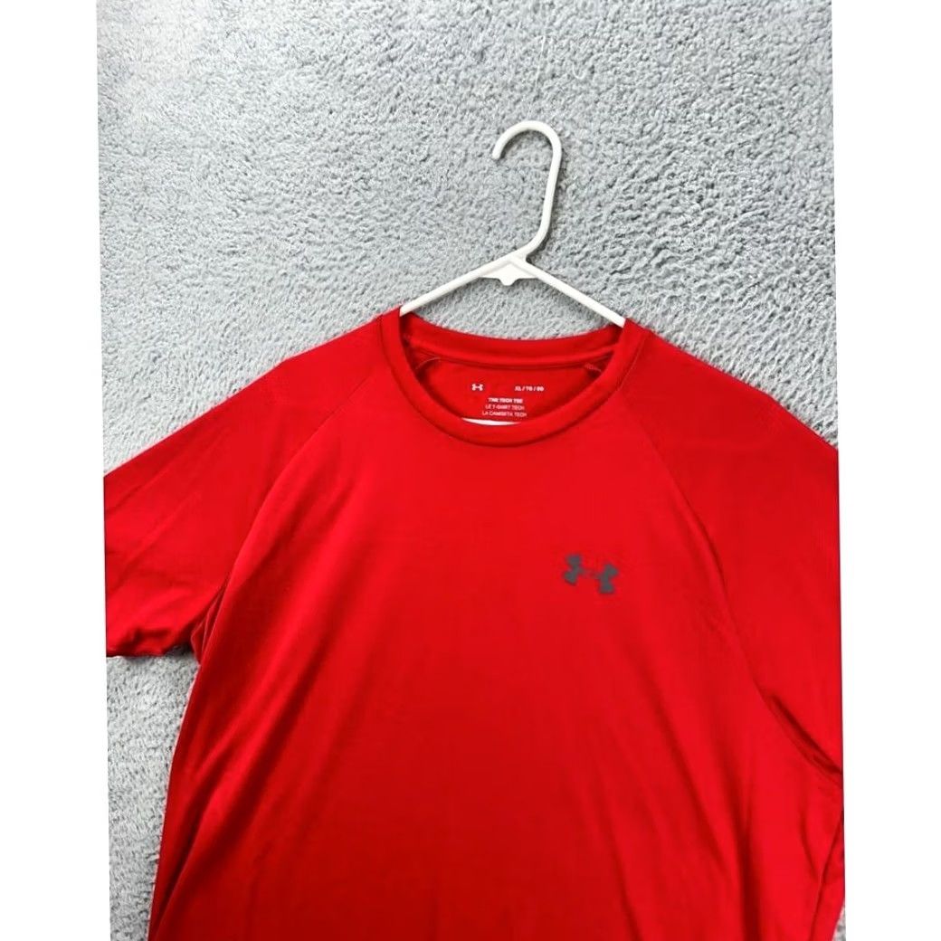 Under Armour Under Armour Shirt Mens XL Red The Tech Tee Logo Athletic Short Sleeve Shirt Mens Extra Large Red The Tech Tee Logo Athletic Short Sleeve Size US XL / EU 56 / 4 - 4 Thumbnail