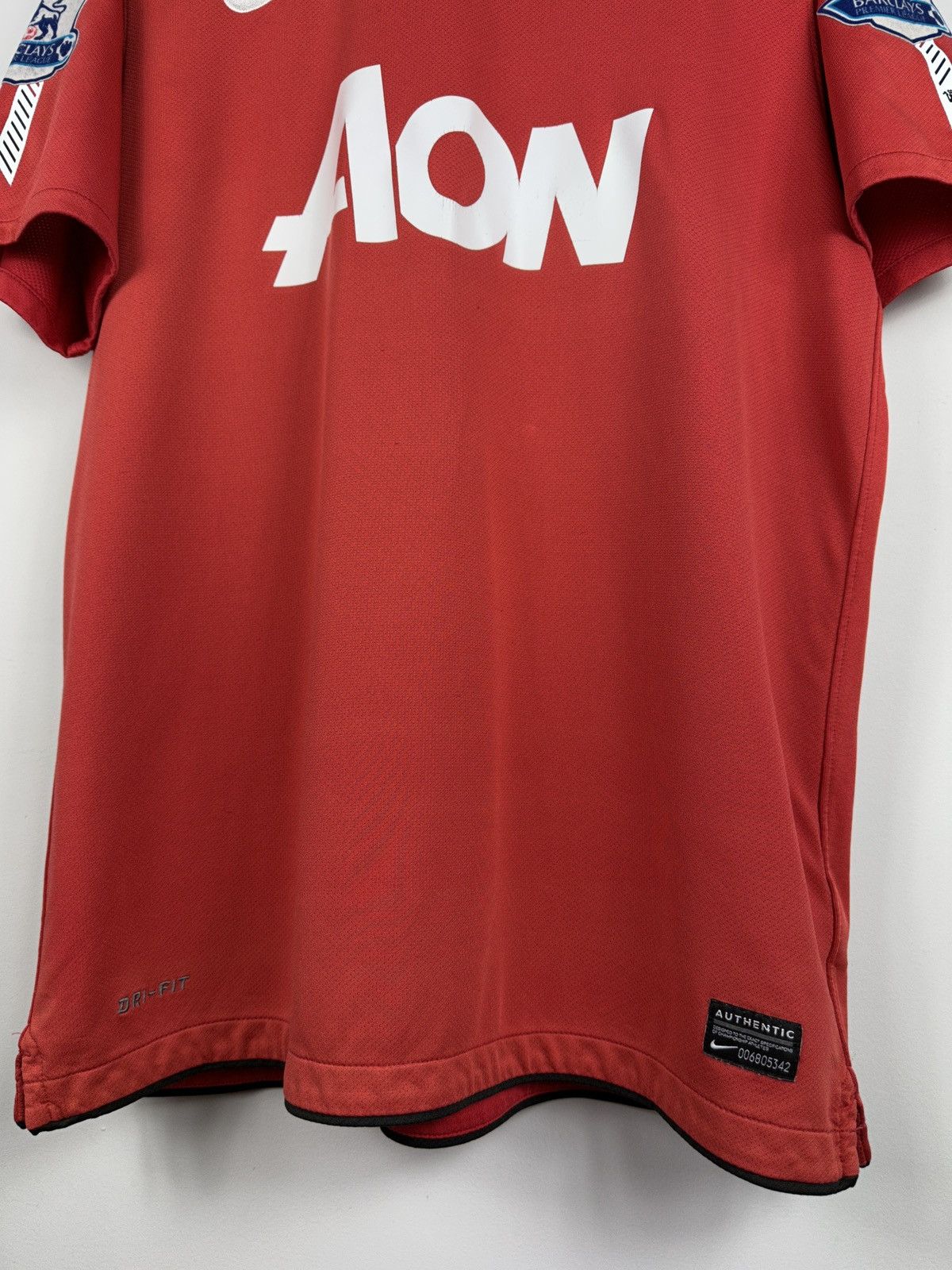 Nike Nani #17 2010-11 Nike Manchester United Soccer Jersey Size US L / EU 52-54 / 3 - 10 Thumbnail