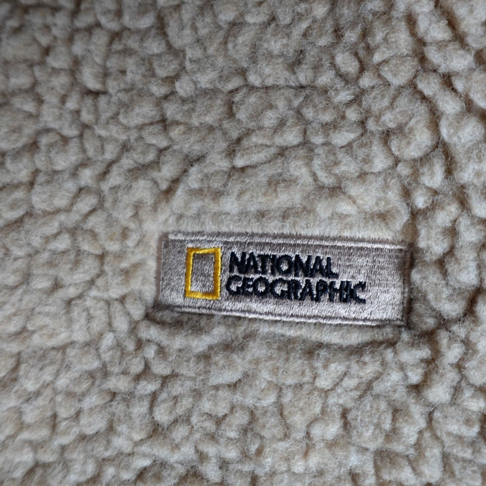 Vintage VINTAGE National Geographic Jacket Medium Full Zip Hoodie Fleece Size US M / EU 48-50 / 2 - 3 Thumbnail