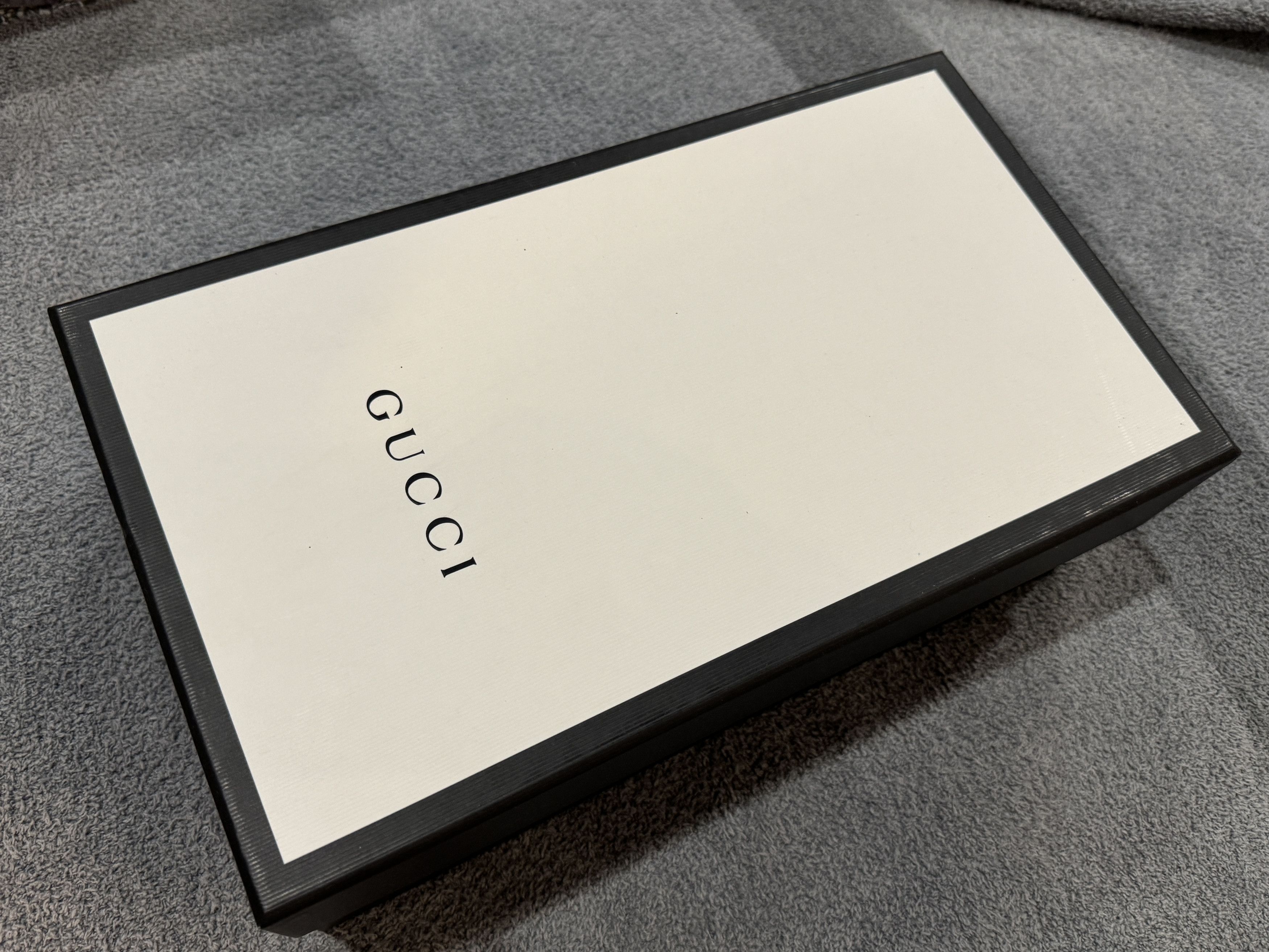 Gucci Gucci Ace Sneakers Silver Leather – Size 7 EU 40 Size US 7 / EU 40 - 9 Thumbnail