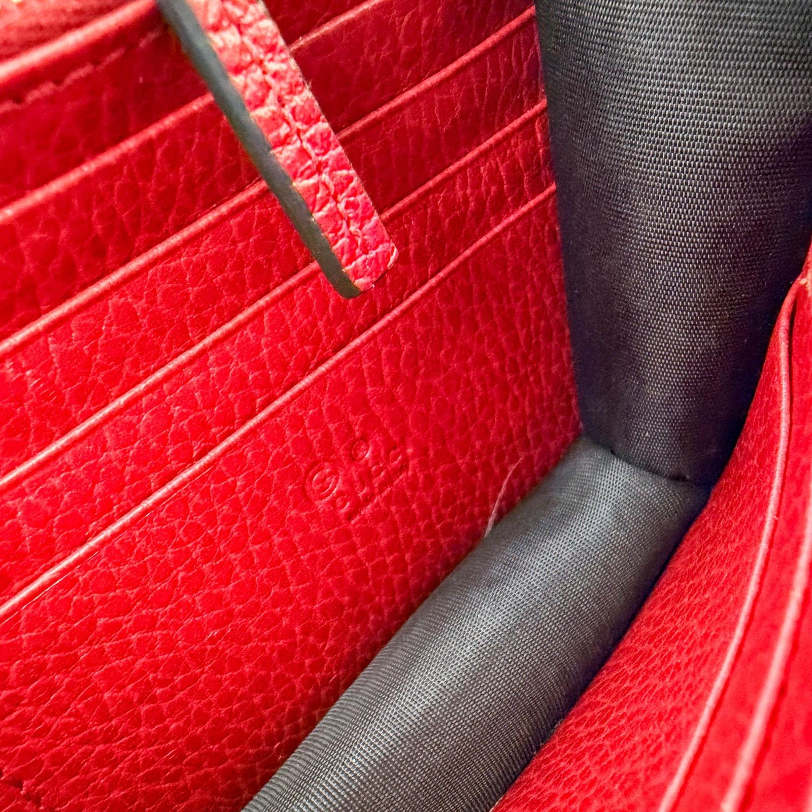 Gucci Gucci Red Leather Interlocking G Chain Bag Size ONE SIZE - 10 Thumbnail
