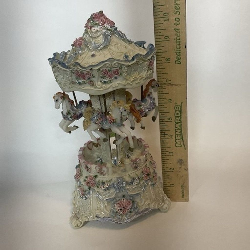Other VTG San Francisco Music Box All The Pretty Horses Music Box Size ONE SIZE - 2 Thumbnail