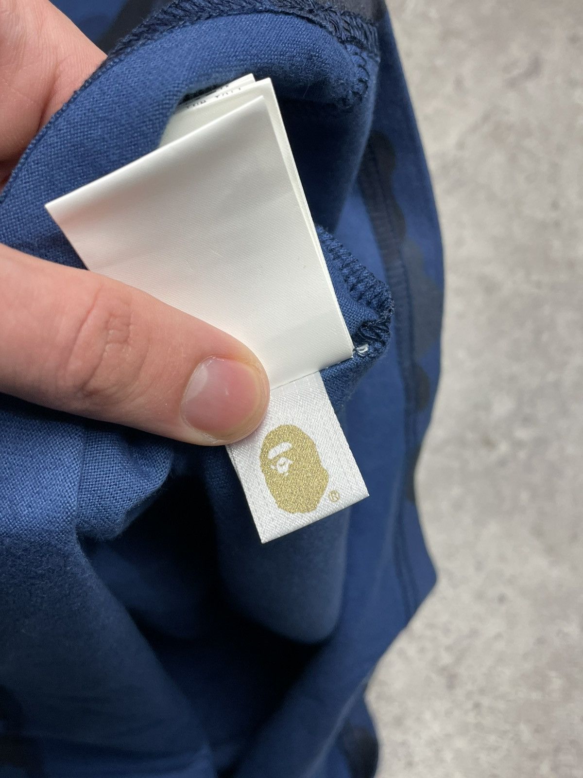 Bape BAPE Shark T-shirt navy Size US L / EU 52-54 / 3 - 17 Thumbnail