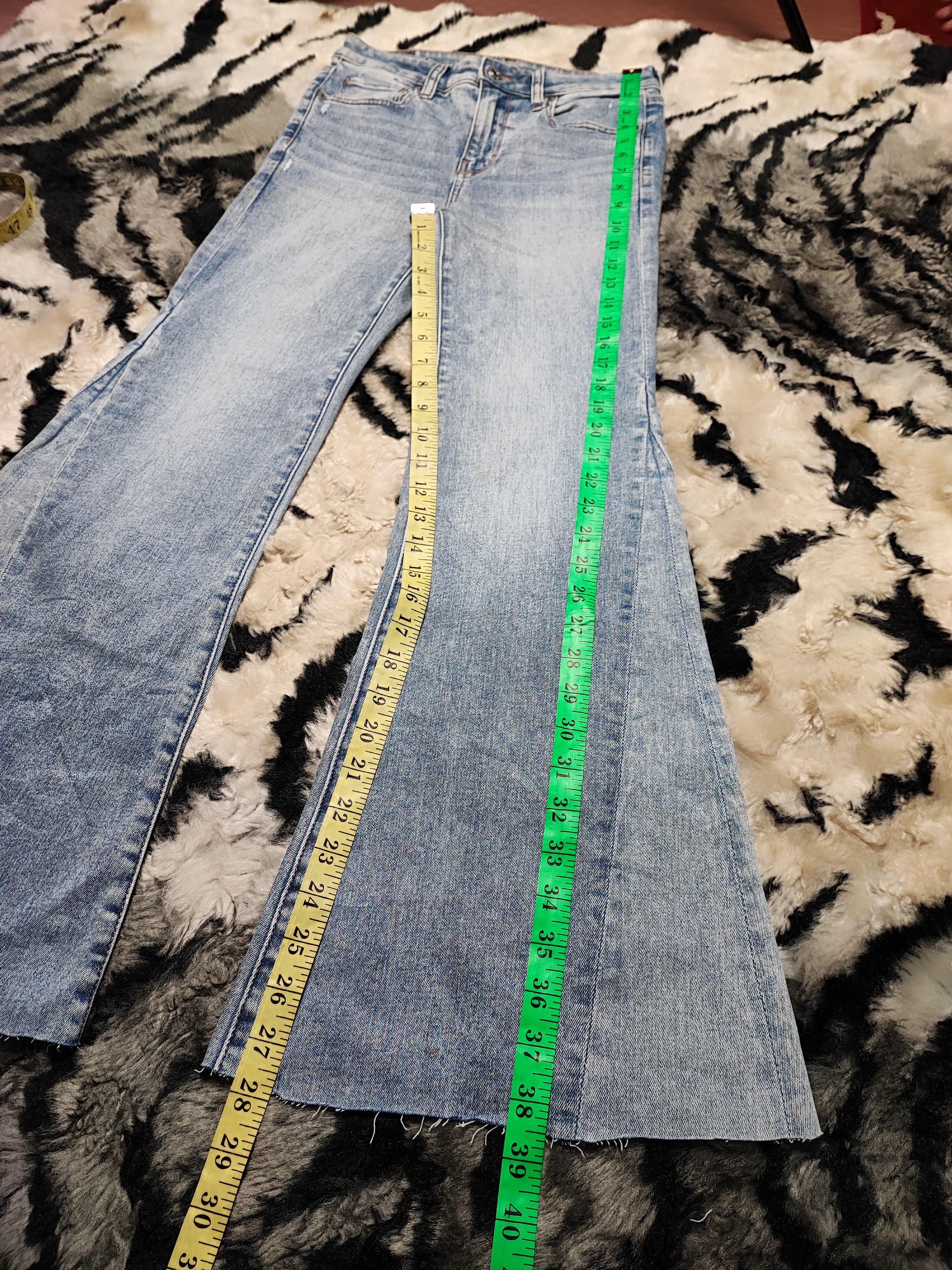 American Eagle Outfitters × Jean FLARED JEANS By AMERICAN EAGLE Size US 26 / EU 42 - 3 Thumbnail