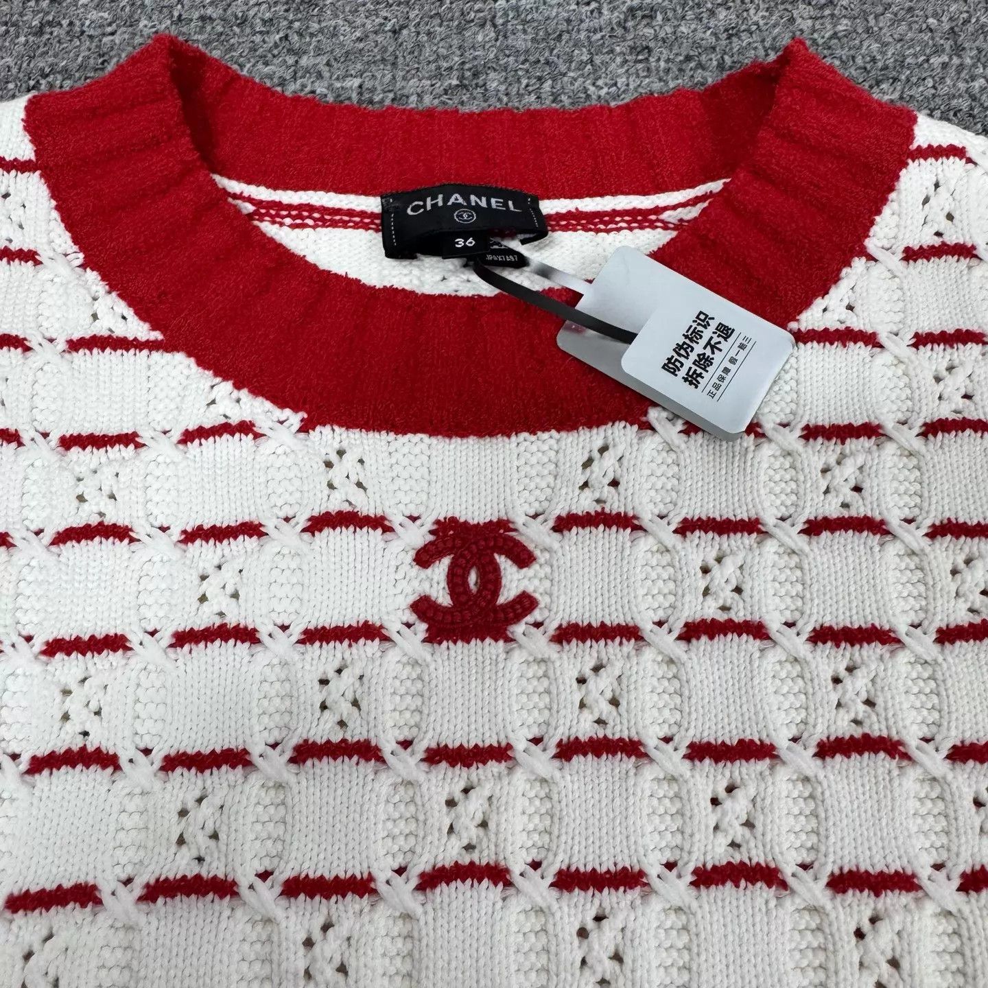 Chanel Chanel Red & White Double C Embroidered Cropped Knit Top Size XS / US 0-2 / IT 36-38 - 4 Thumbnail