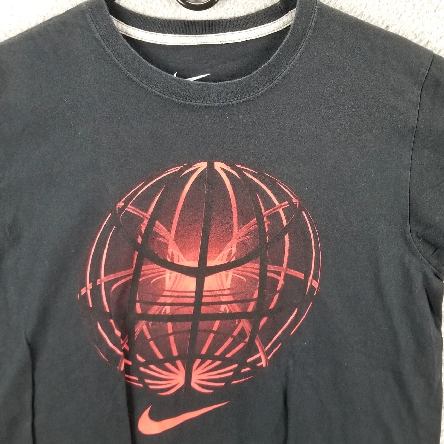 Nike Nike Sportswear Shirt Adult Medium Basketball Black Tee Swoosh Logo Center Swoosh Shirts Mens Size US M / EU 48-50 / 2 - 2 Thumbnail