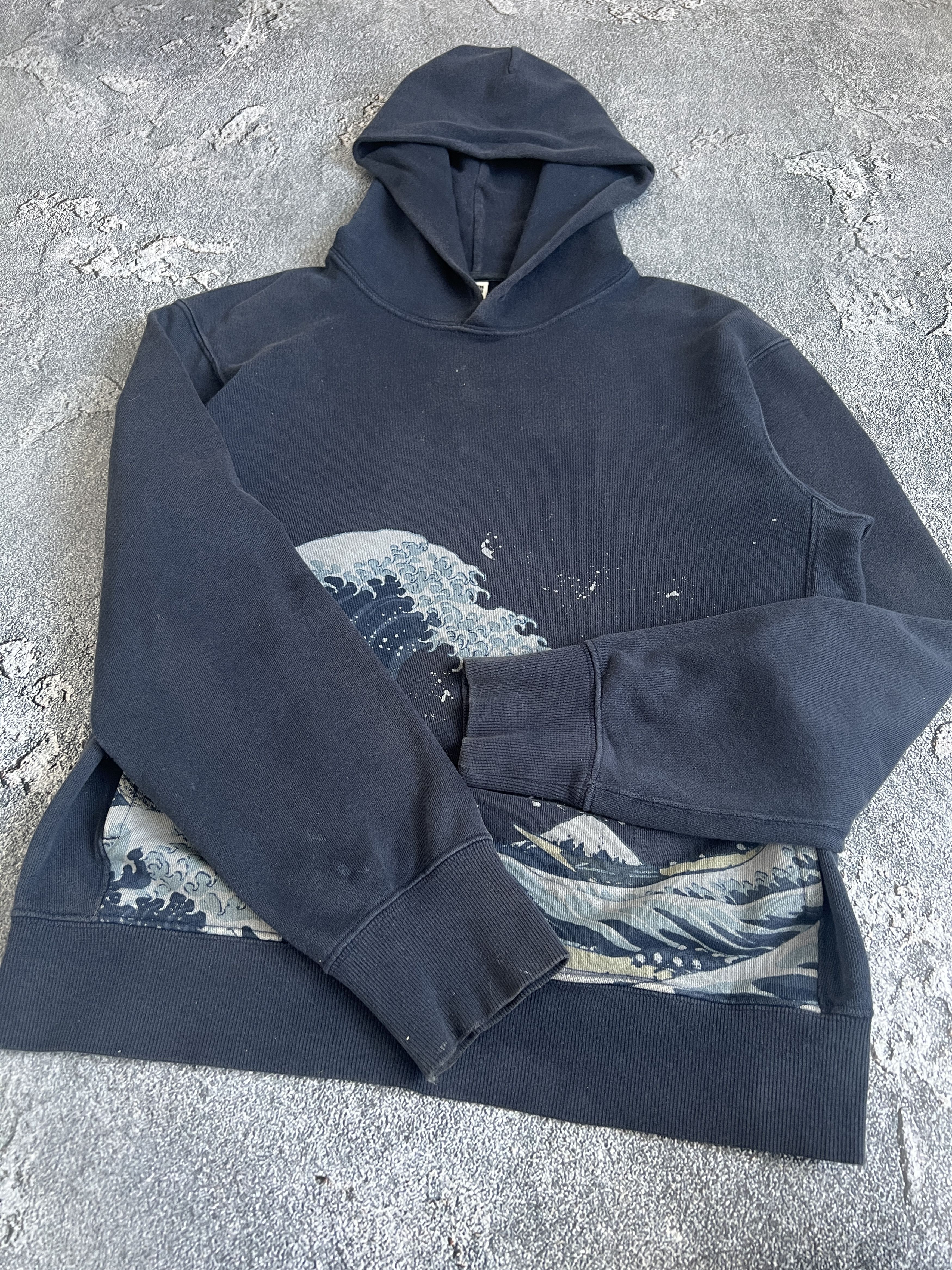 Uniqlo Uniqlo hoodie wave japanese printed Size US S / EU 44-46 / 1 - 4 Thumbnail