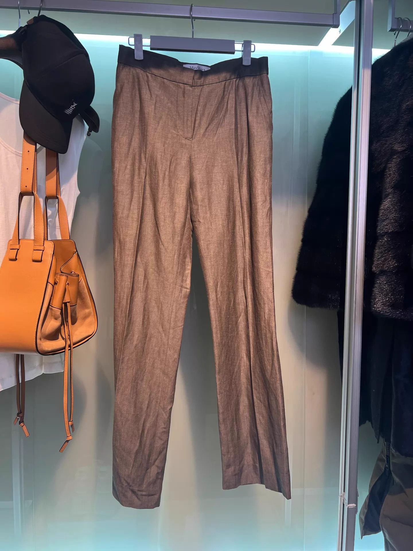 Max Mara MaxMara Camel Wool-Linen High-Waisted Pants (40, Milan, New) Size 27" / US 4 / IT 40 - 2 Thumbnail