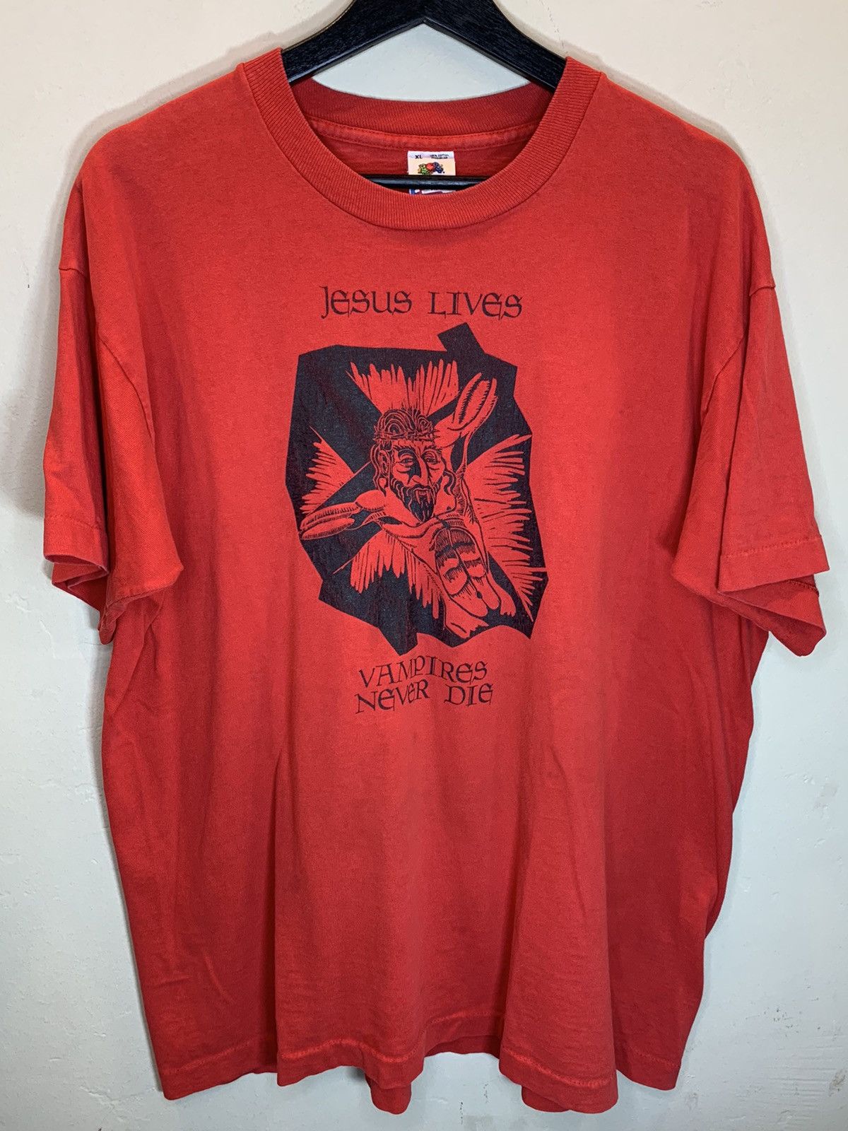Vintage *RARE* Vintage 90’s Jesus Lives Vampires Never Die Art Shirt Size US XL / EU 56 / 4 - 1 Thumbnail