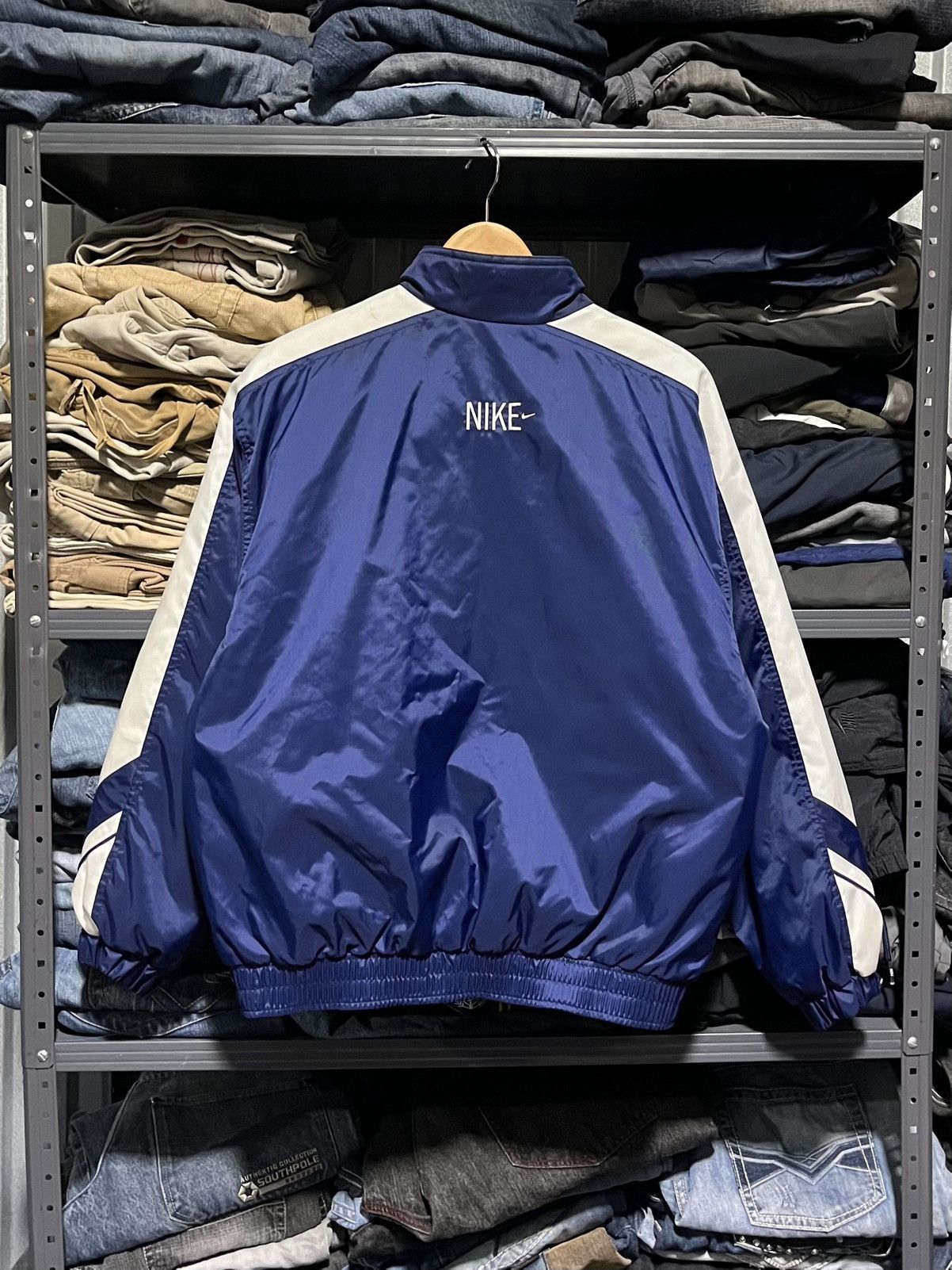 Nike × Vintage Crazy Vintage 90s Nike Swoosh Essential Zip-Up Windbreaker Size US M / EU 48-50 / 2 - 2 Thumbnail