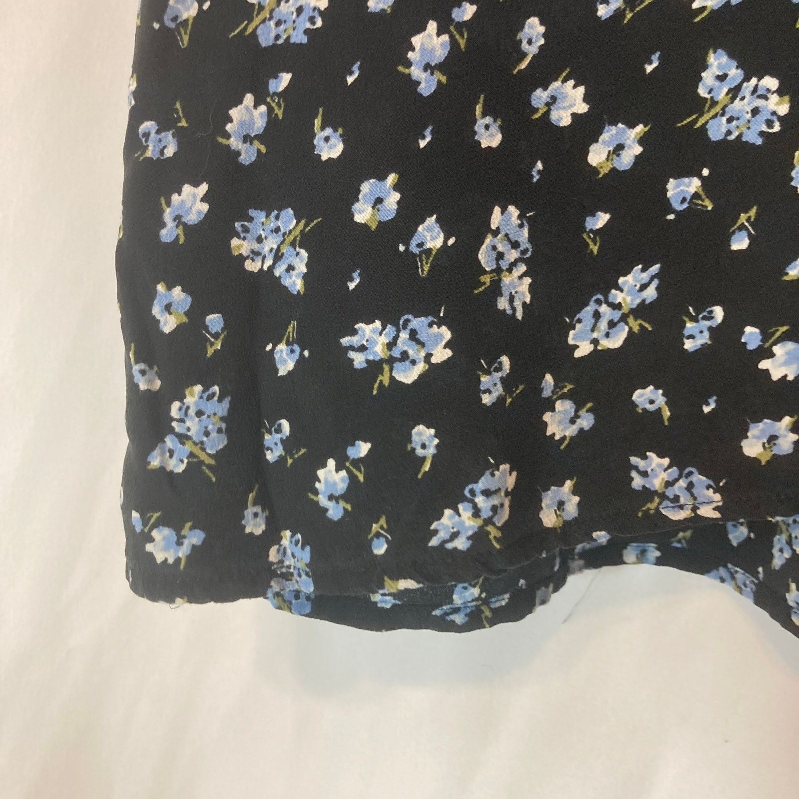 Madewell Madewell Blue Prairie Floral Gathered Tie V-Neck Blouse Top Size M / US 6-8 / IT 42-44 - 5 Thumbnail