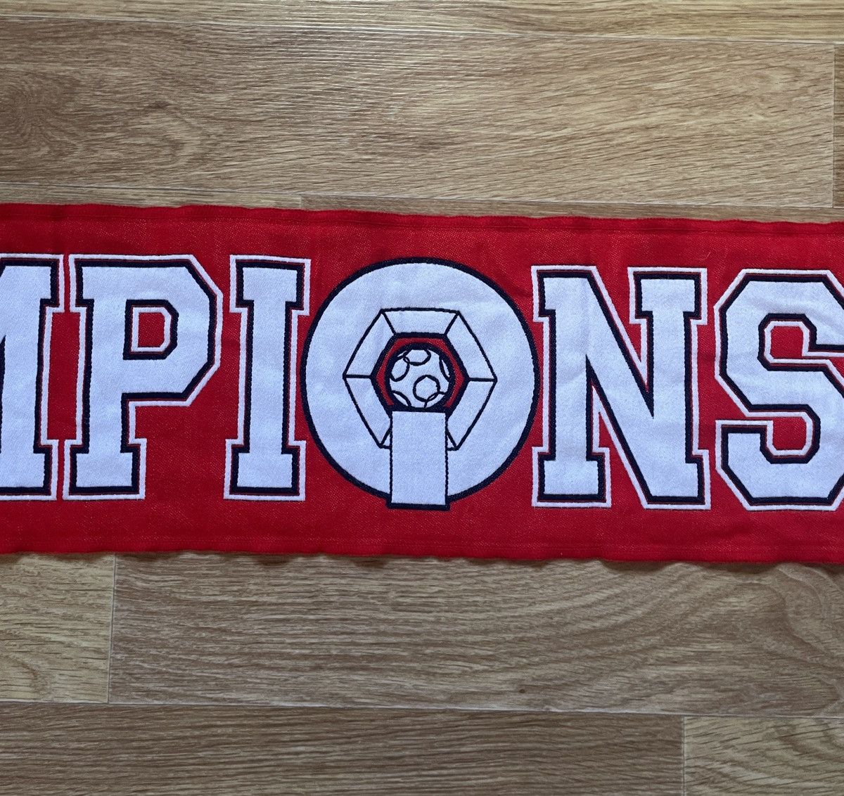 Other LOSC Lille Metropole Champions 2011 Football Soccer Scarf Size ONE SIZE - 4 Thumbnail