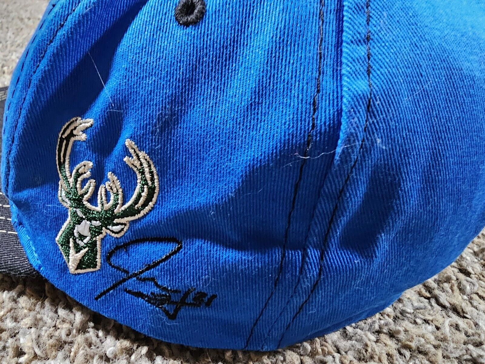 Designer Milwaukee Bucks Basketball NBA Holiday Edition Snapback Hat Size ONE SIZE - 7 Thumbnail