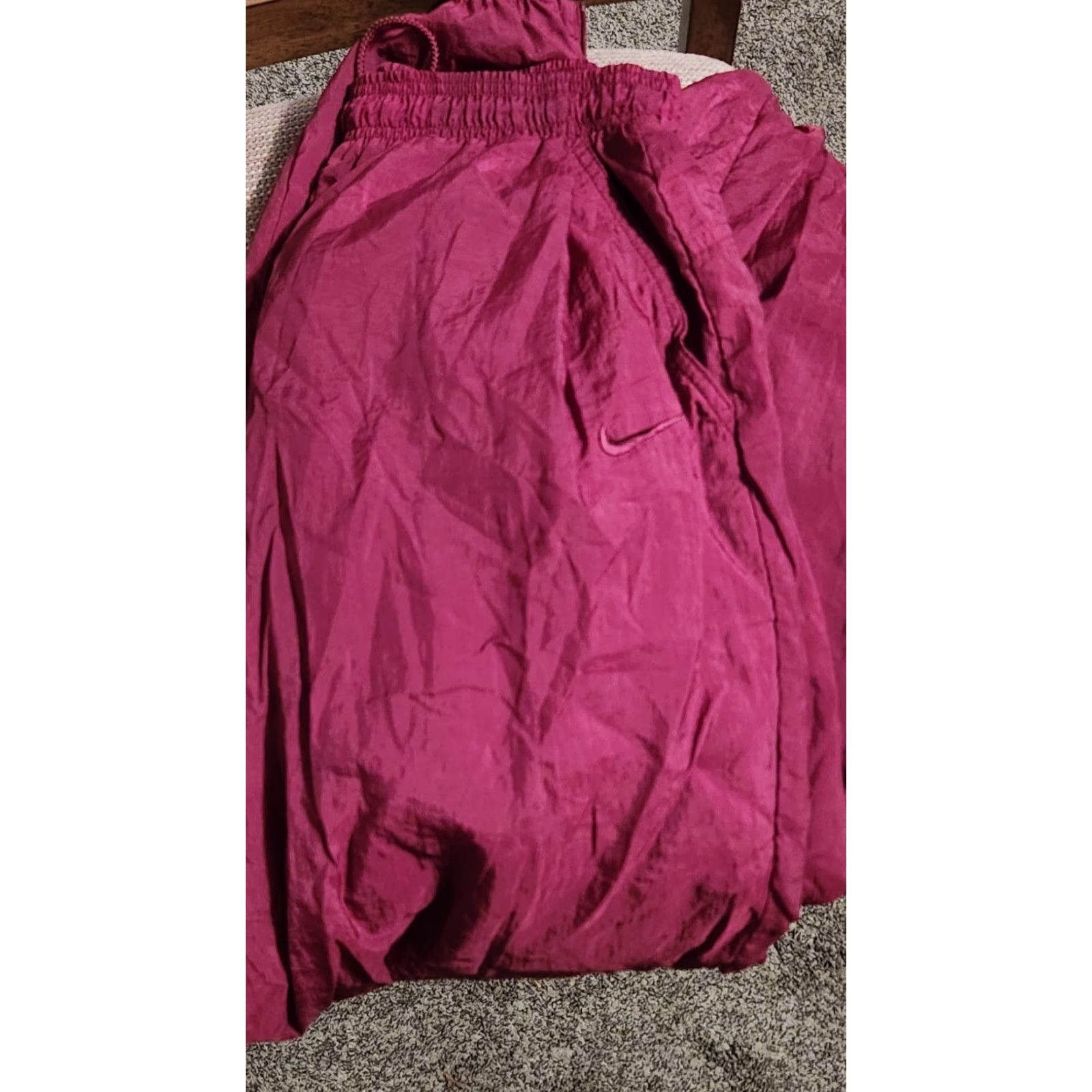 Nike VINTAGE Nike Team Sports Track Pants Men M Red Nylon Polyester Zip Leg Wind Pants 70s 80s Retro Sports Mens Size US 31 - 4 Thumbnail