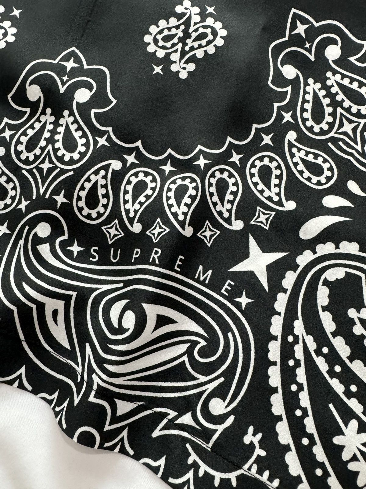 Supreme Supreme Black Bandana Silk S/S Shirt Size US L / EU 52-54 / 3 - 4 Thumbnail