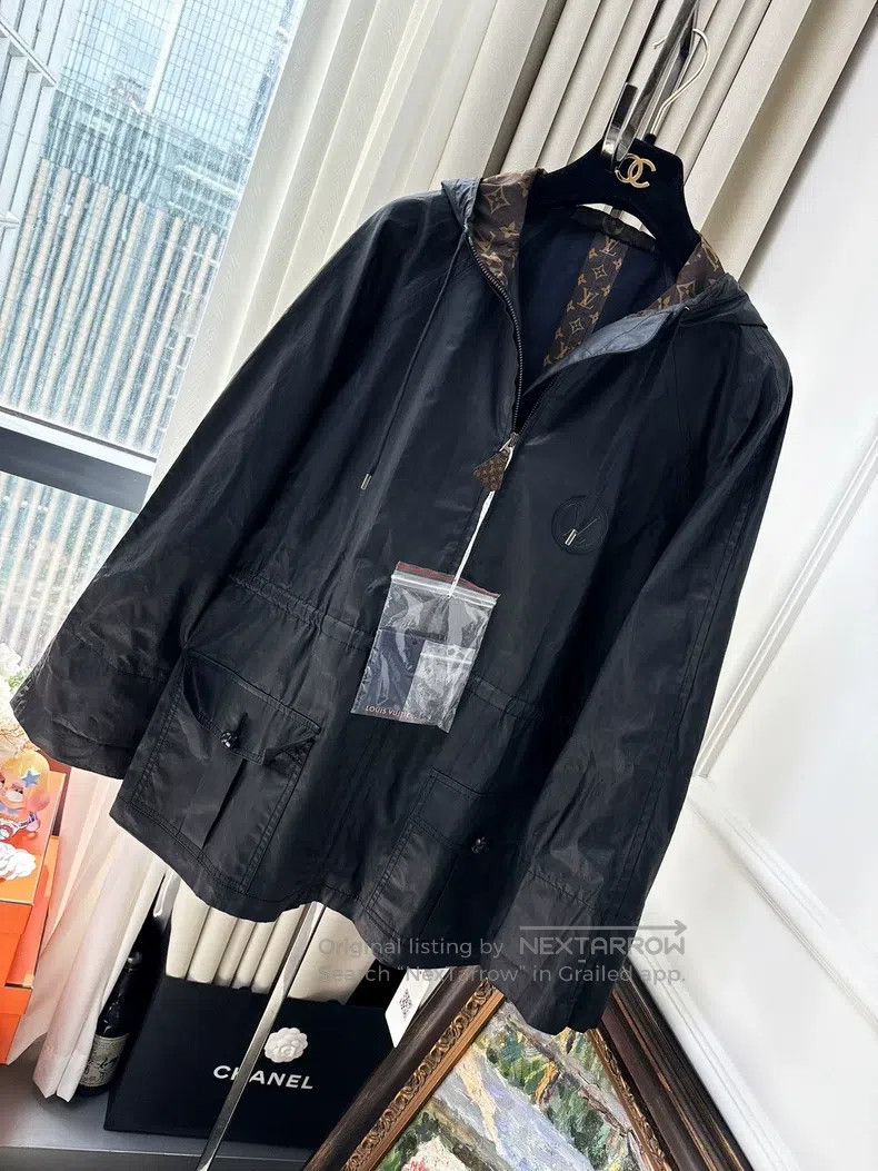 Louis Vuitton Louis Vuitton Black zip-up print logo hooded long sleeve p Size XXS / US 00 / IT 34 - 1 Thumbnail