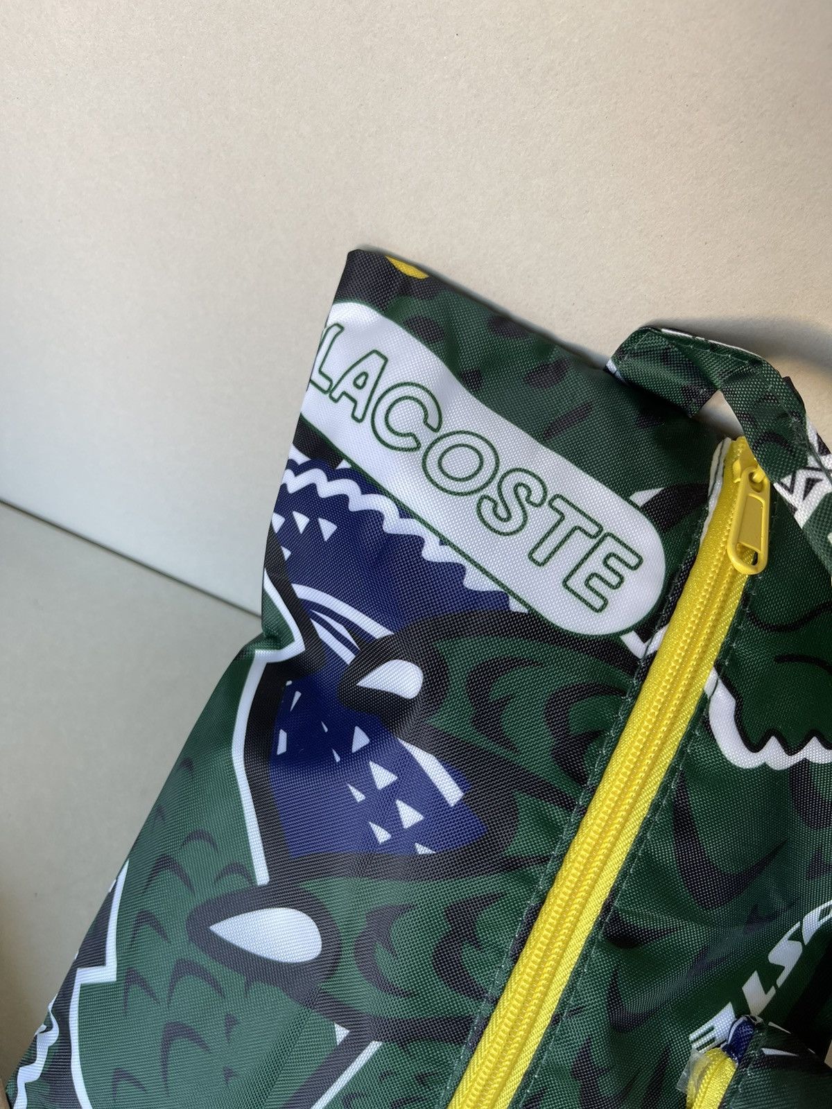 Lacoste × Larose Paris (new+box) Lacoste RARE! Travel kit (toiletries) unisex pouch Size ONE SIZE - 4 Thumbnail
