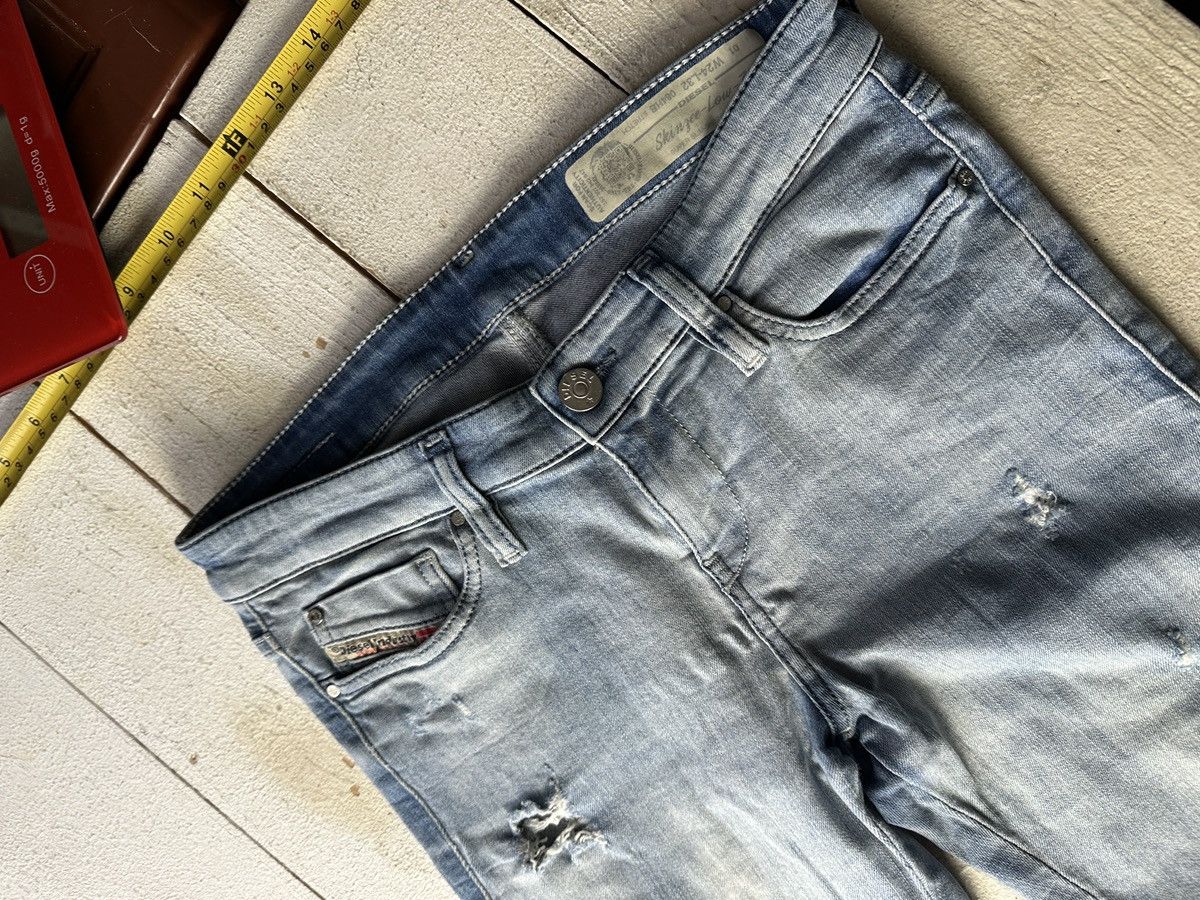 Diesel 🚨Gothic Diesel Regular Slim relax Flared Jeans Womens Size 25" / US 0 / IT 36 - 2 Thumbnail