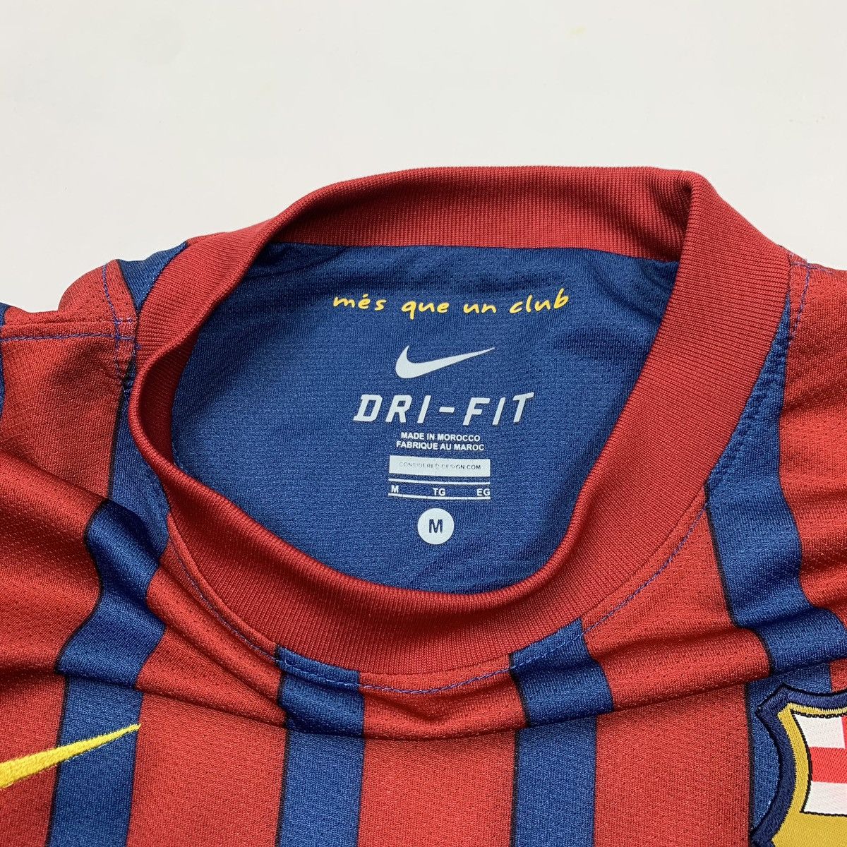 Nike Nike Soccer Jersey Barcelona 2011/12 T-Shirt Fabregas 4 Size US M / EU 48-50 / 2 - 16 Thumbnail