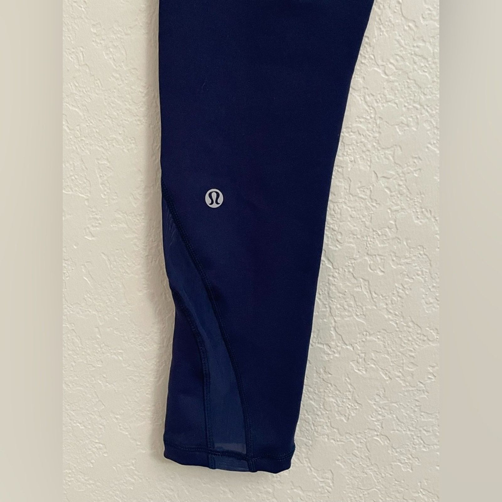 Lululemon Lululemon Invigorate 7/8 Tights in Navy - Size 6 Size 28" / US 6 / IT 42 - 5 Thumbnail