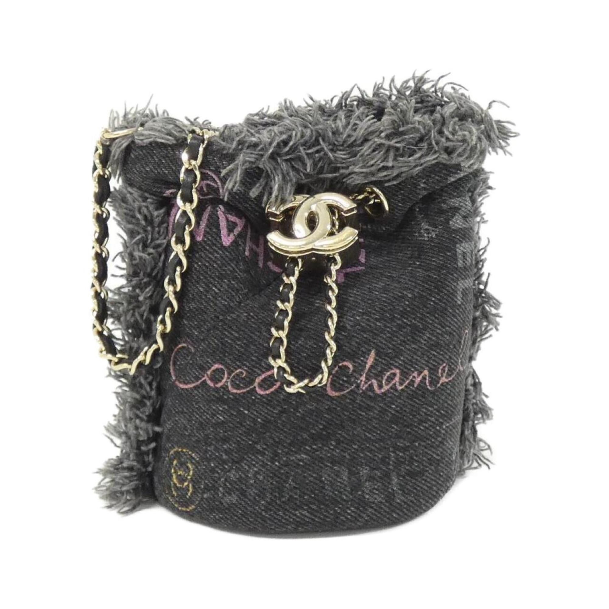 Chanel Ap2603 Shoulder Bag in Black, Women's